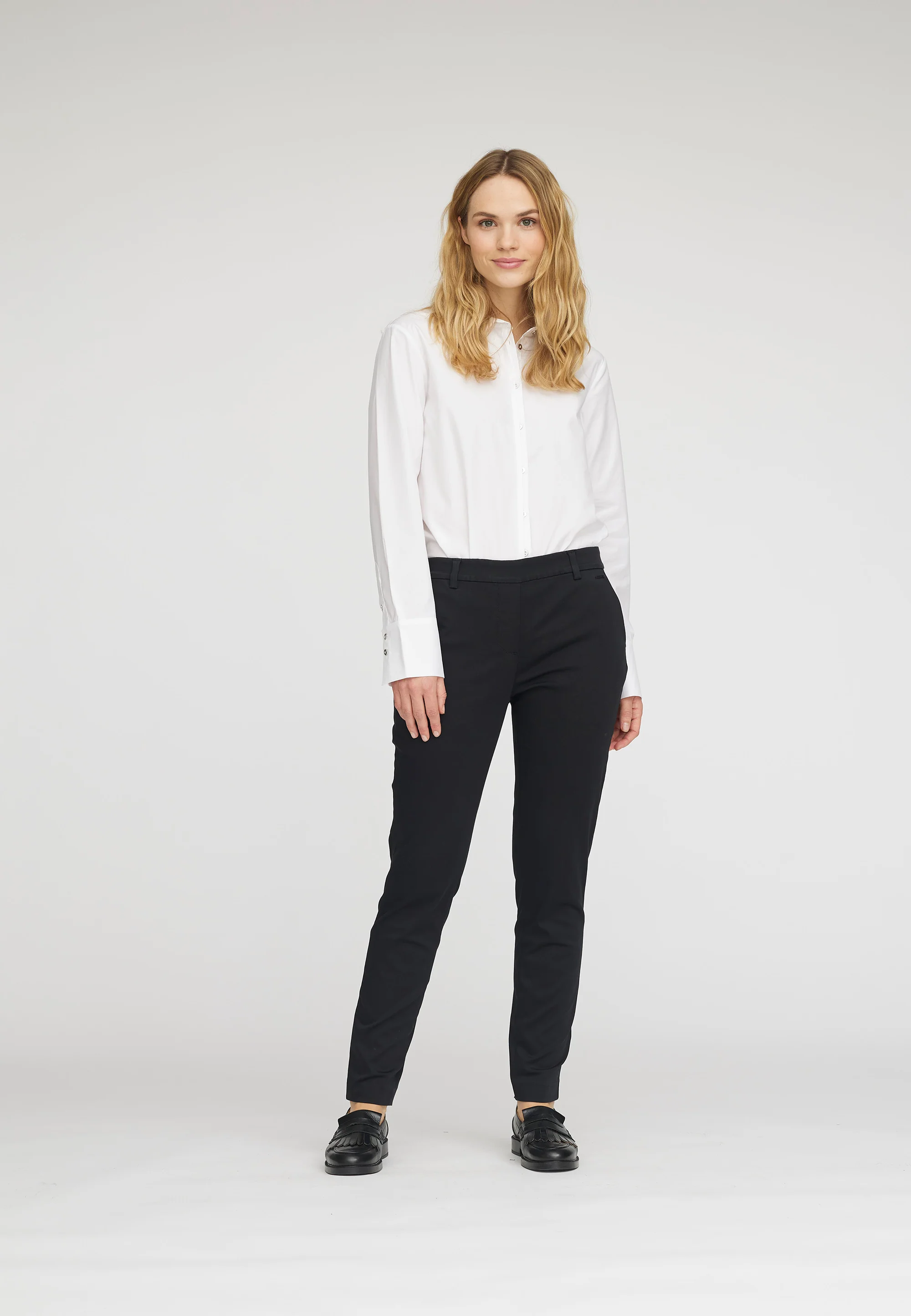 Fanny Slim - Short Length - Black - Image 3