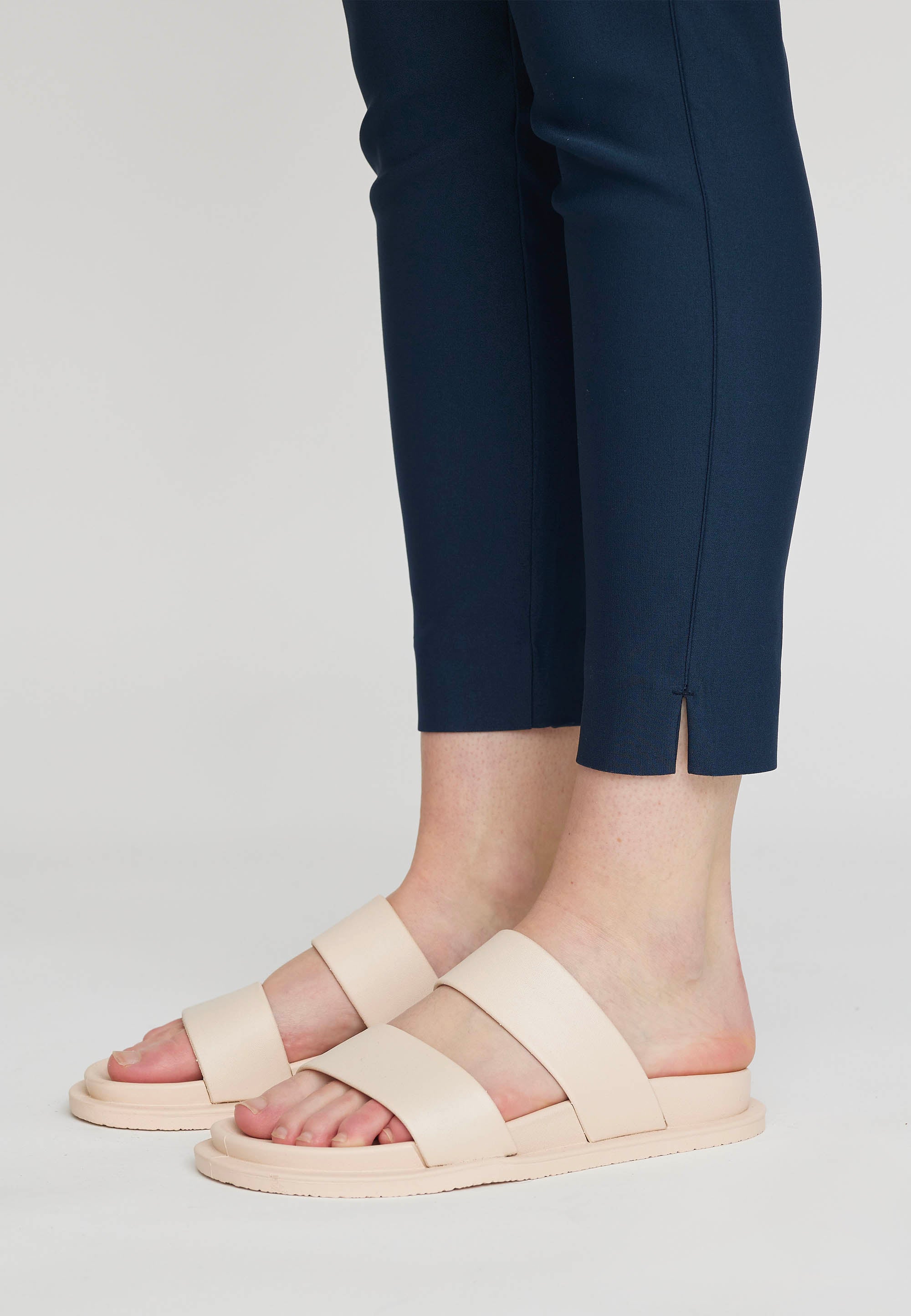 Elizabeth Slim CL - Navy - Image 5