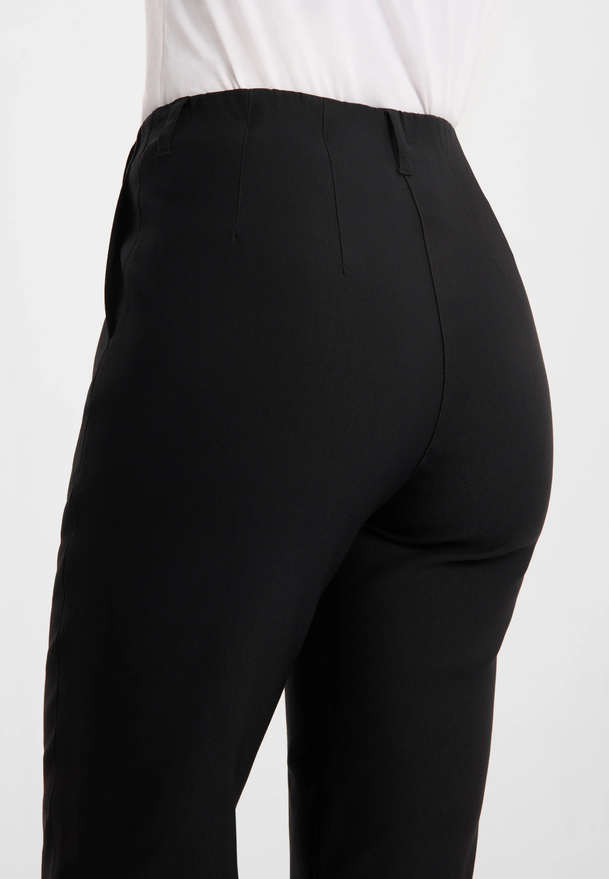 Taylor Regular Capri Medium Length - Black - Image 4