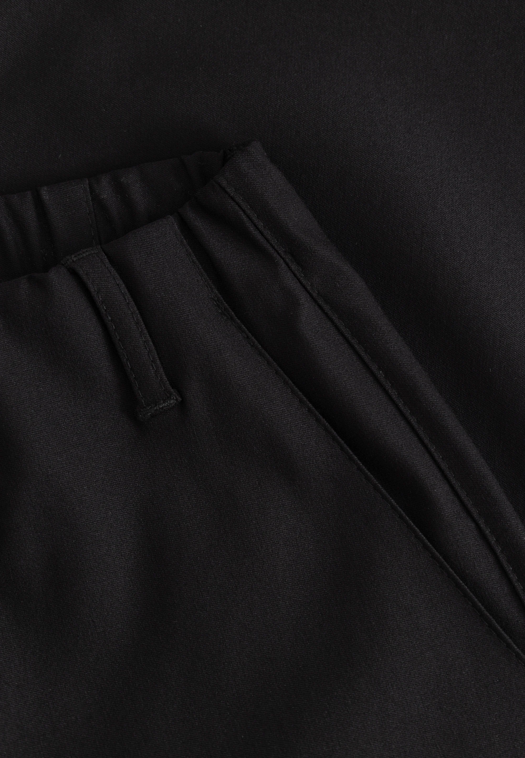 Taylor Regular Capri Medium Length - Black - Image 6