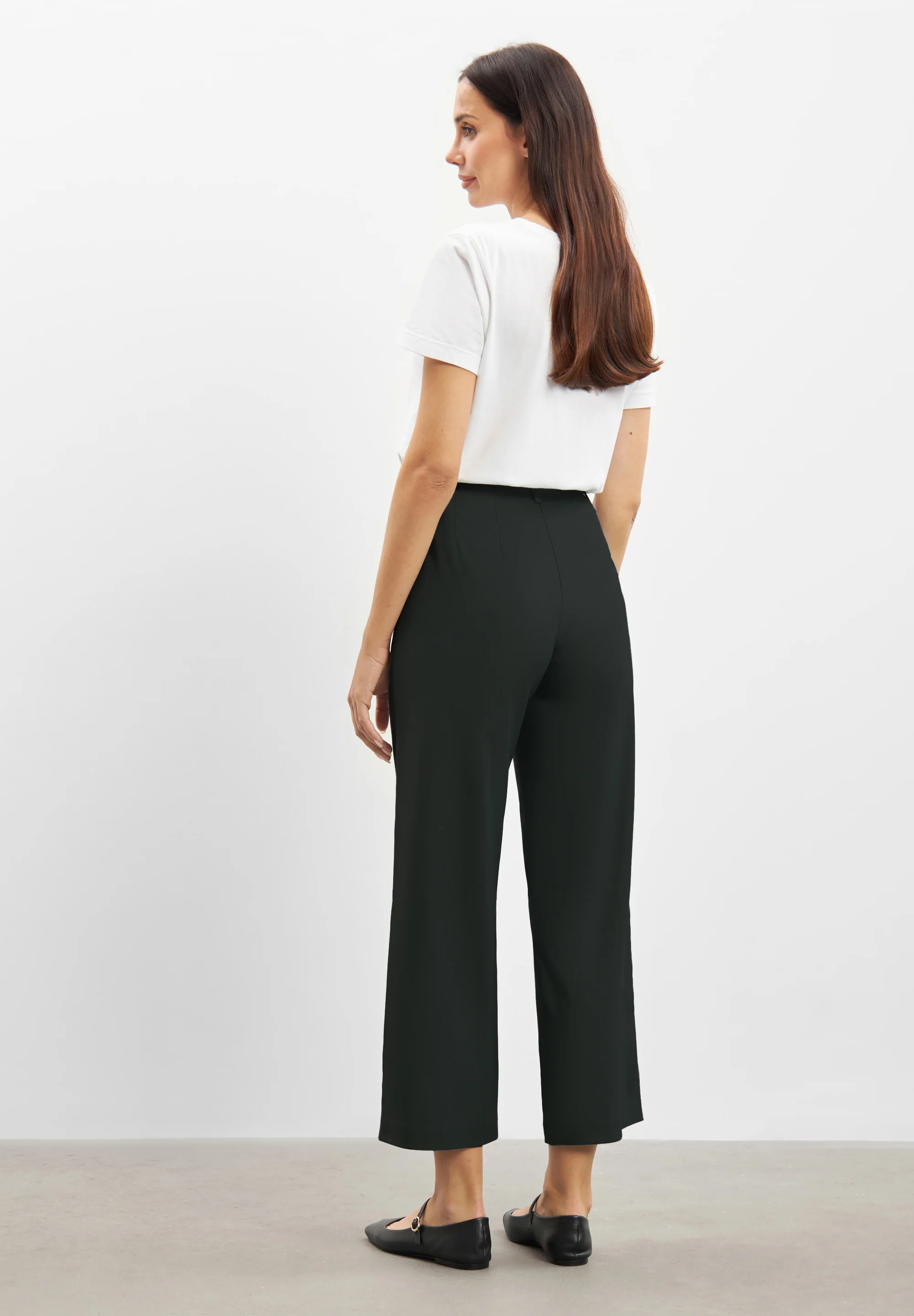 Donna Loose - Cropped - Black - Image 3