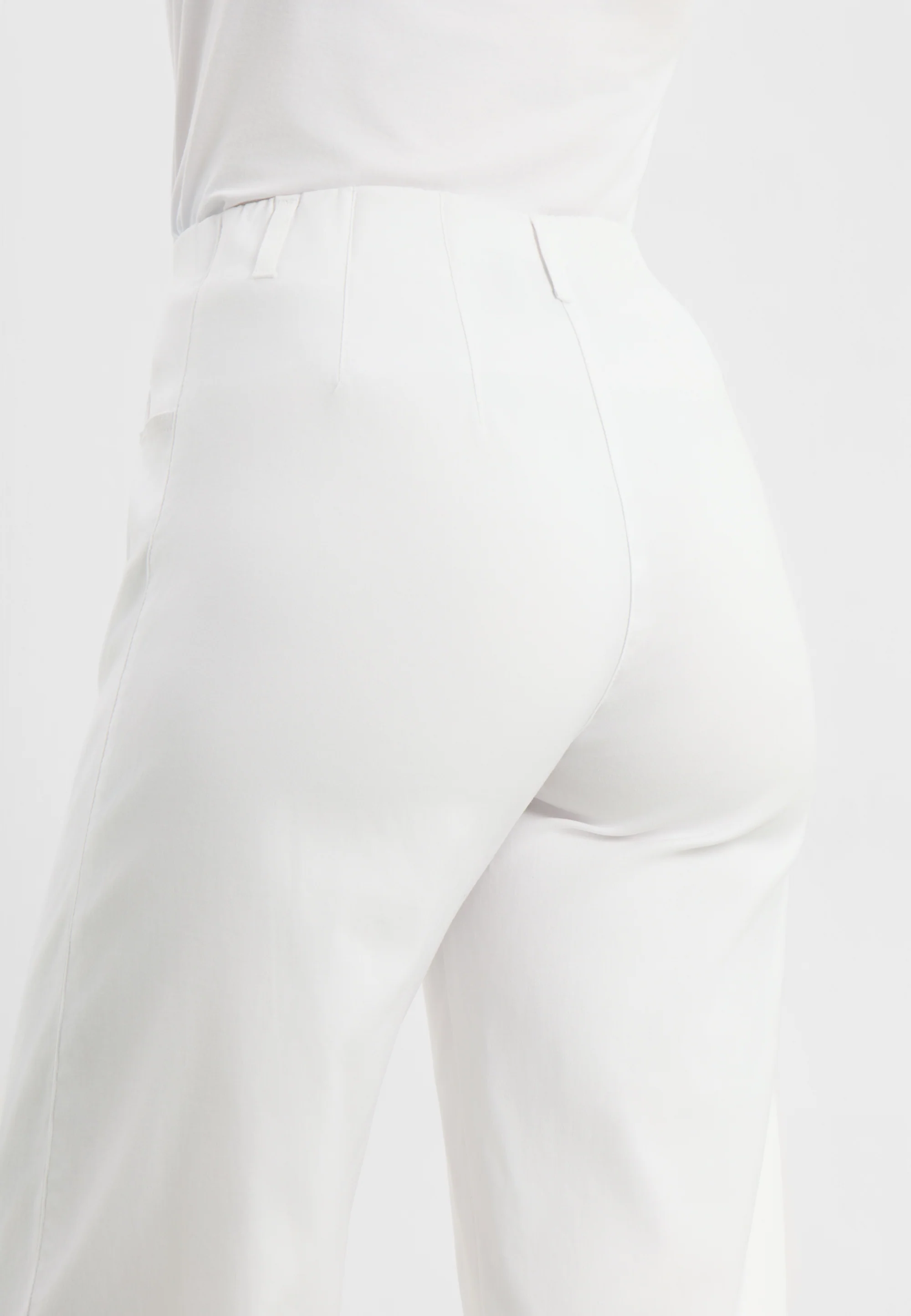 Donna Loose - Cropped - White - Image 4