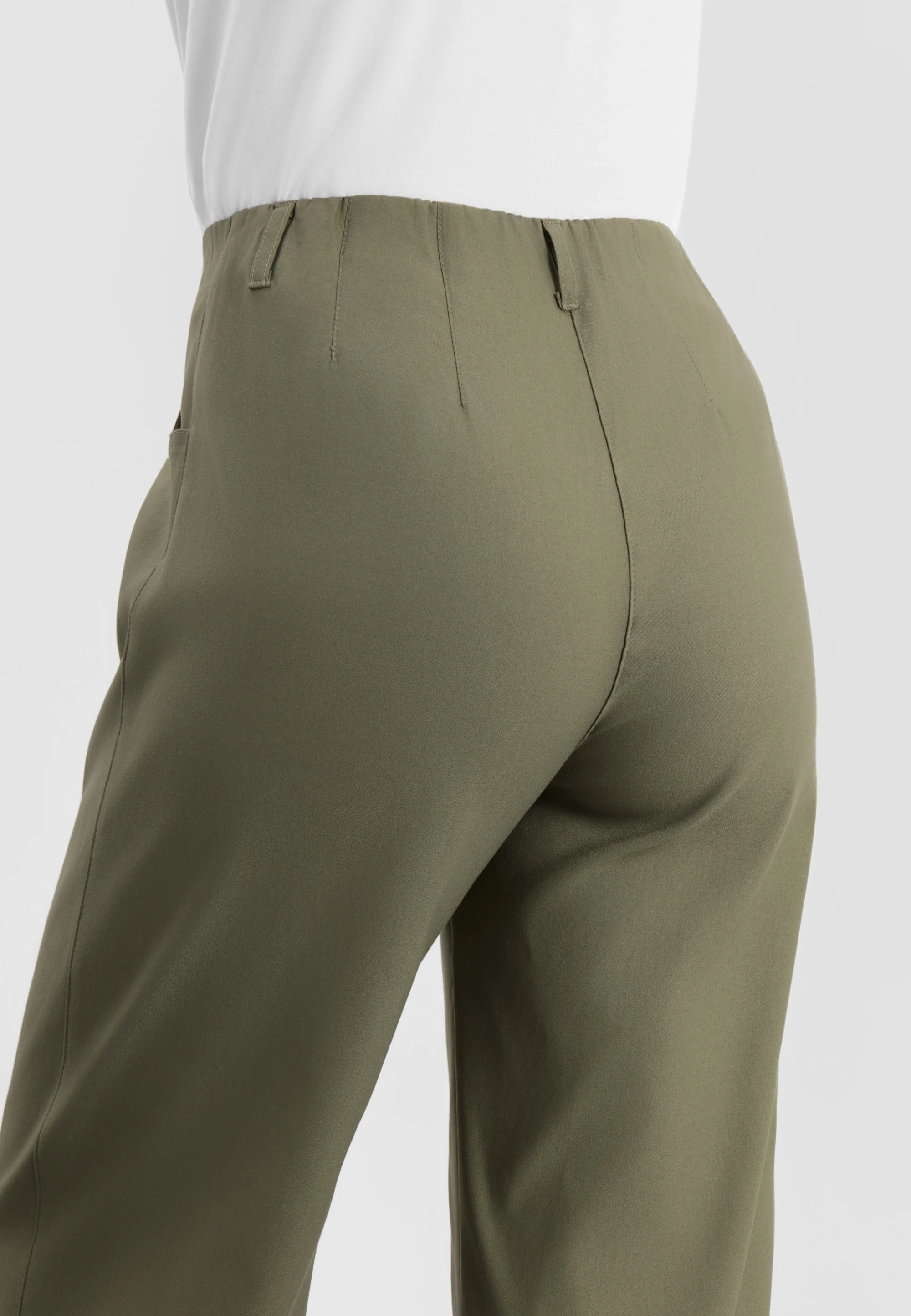 Donna Loose - Cropped - Khaki - Image 4