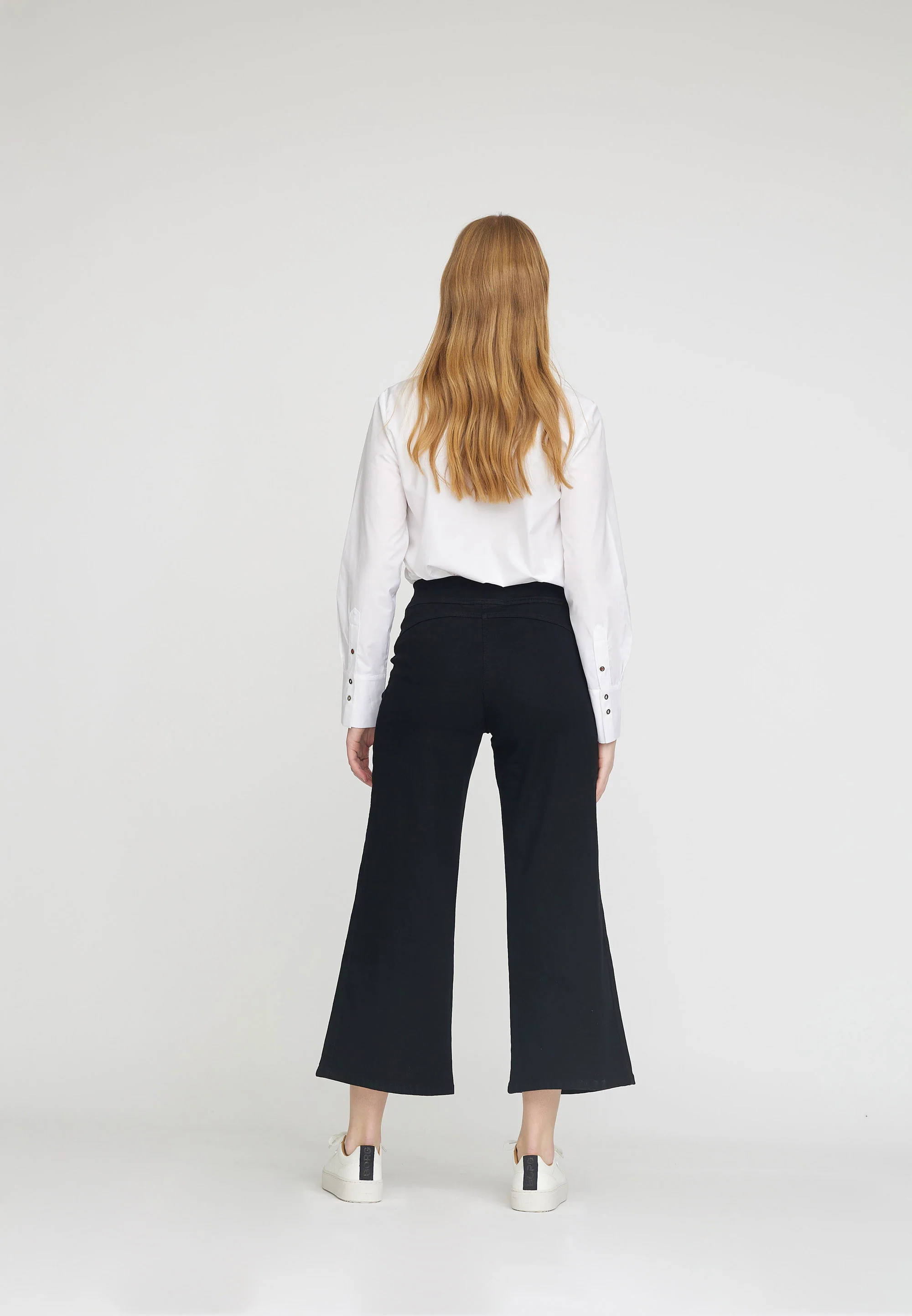 Serene Loose - Extra Short Length - Black - Image 3