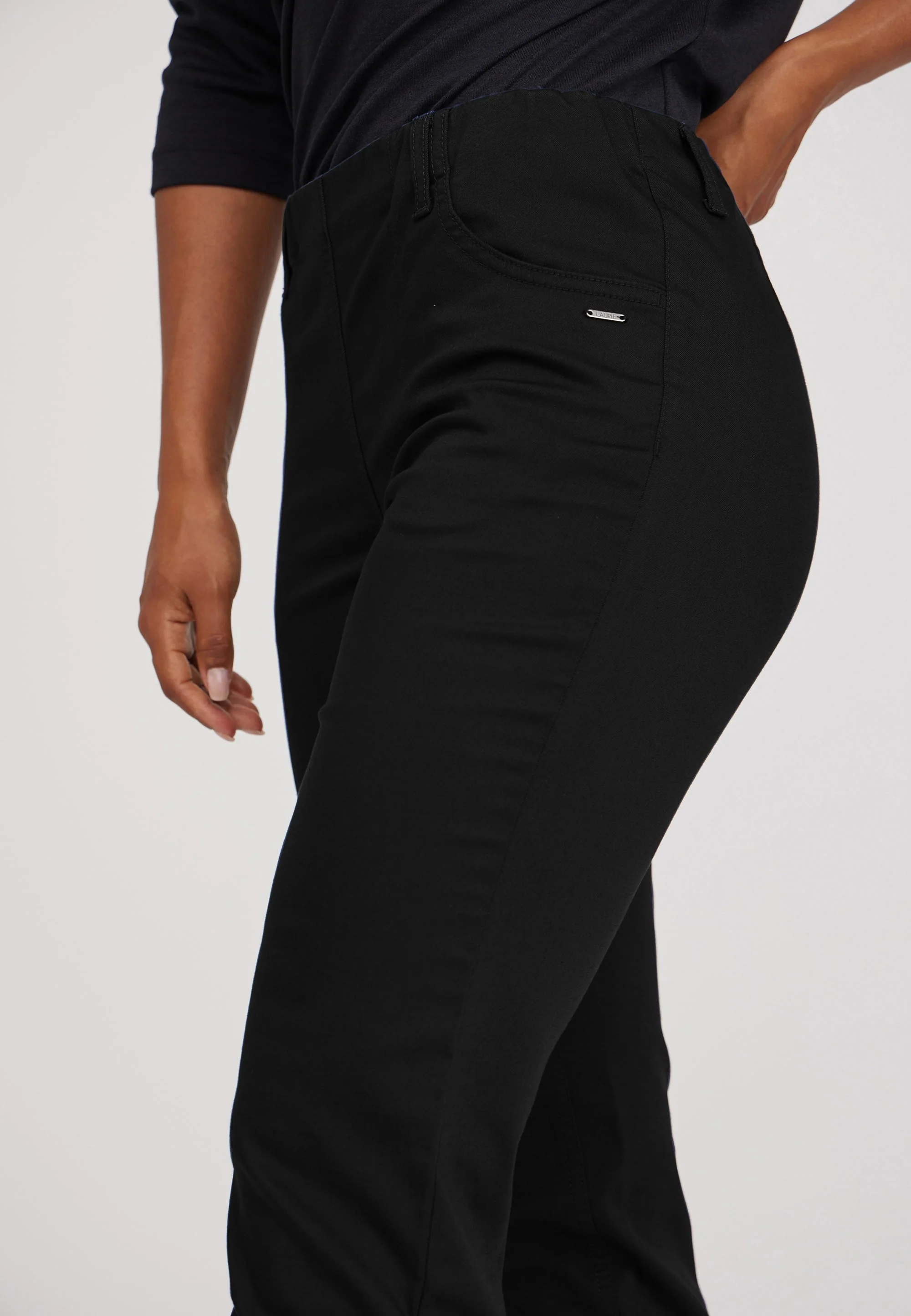 Kelly Regular - Short Length - Black - Image 3
