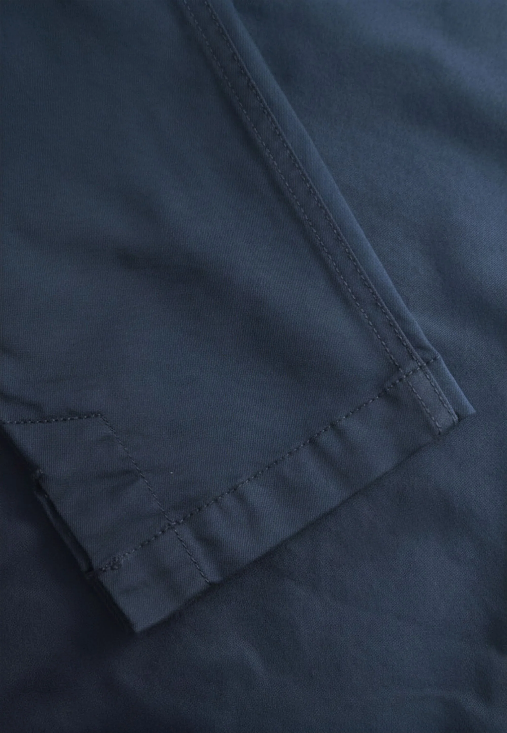 Ellie Relaxed - Short Length - Navy - Image 5