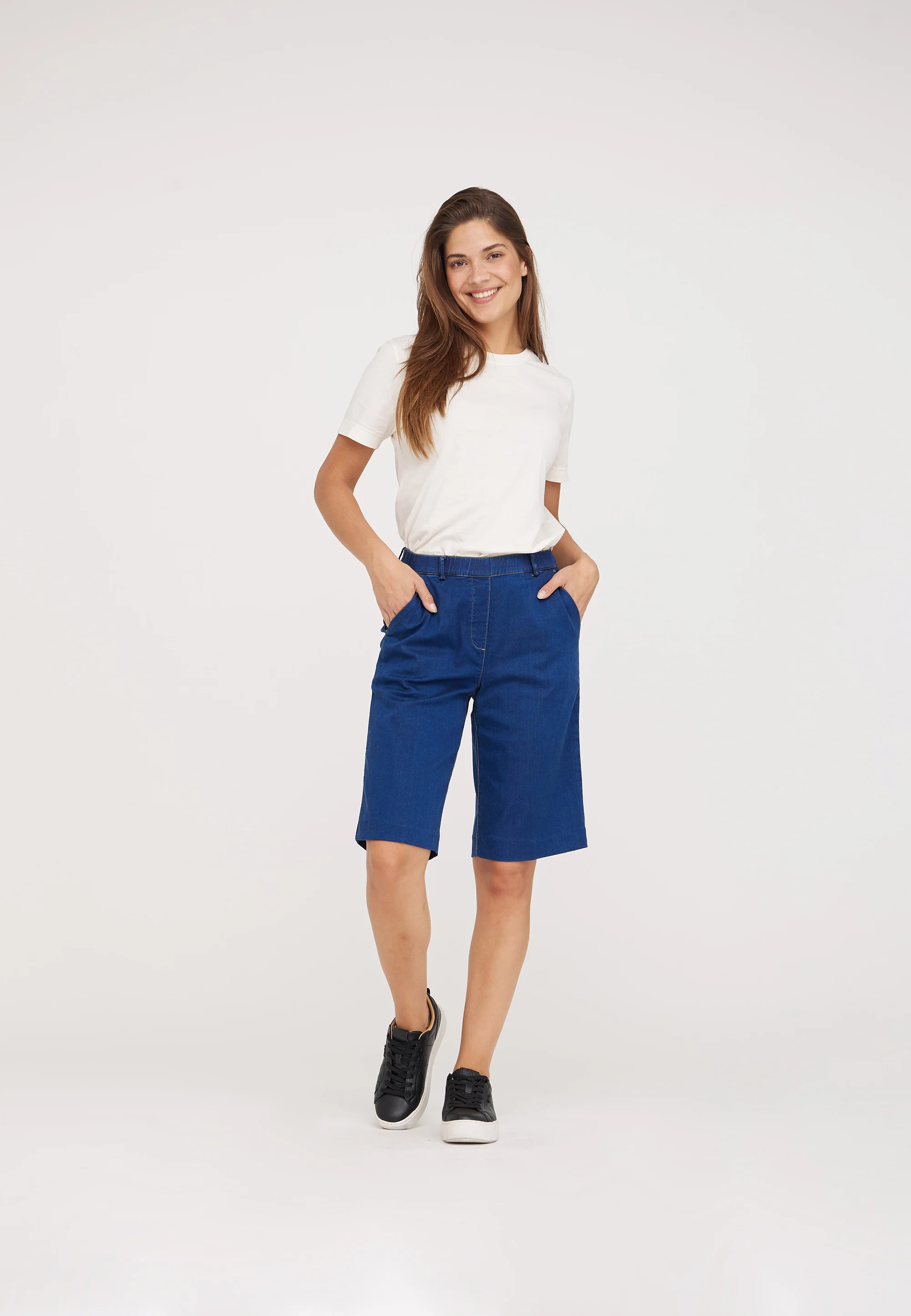 Phoebe Loose Shorts - Medium Blue Denim - Image 4