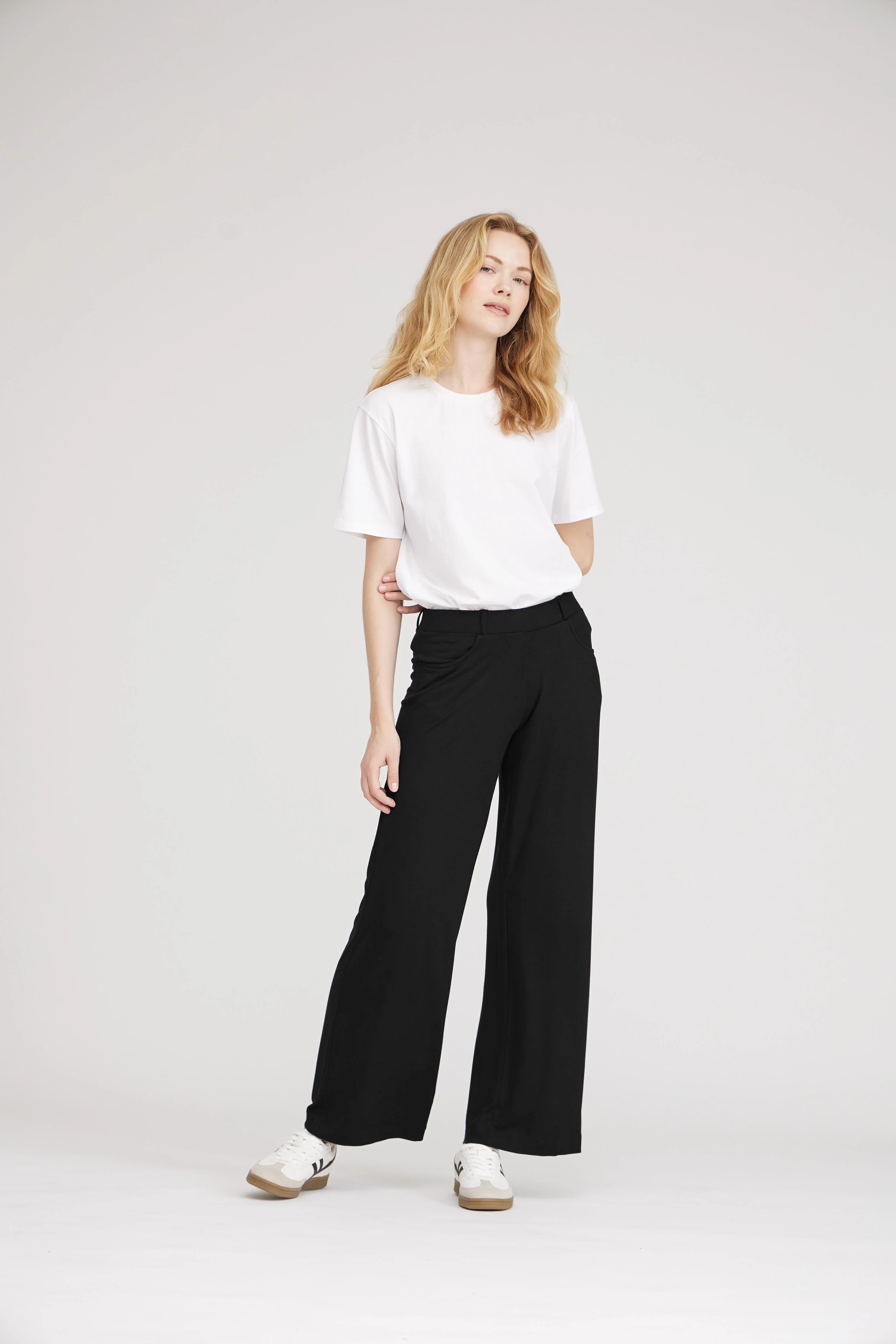 Donna Loose Jersey - Short Length - Black - Image 3