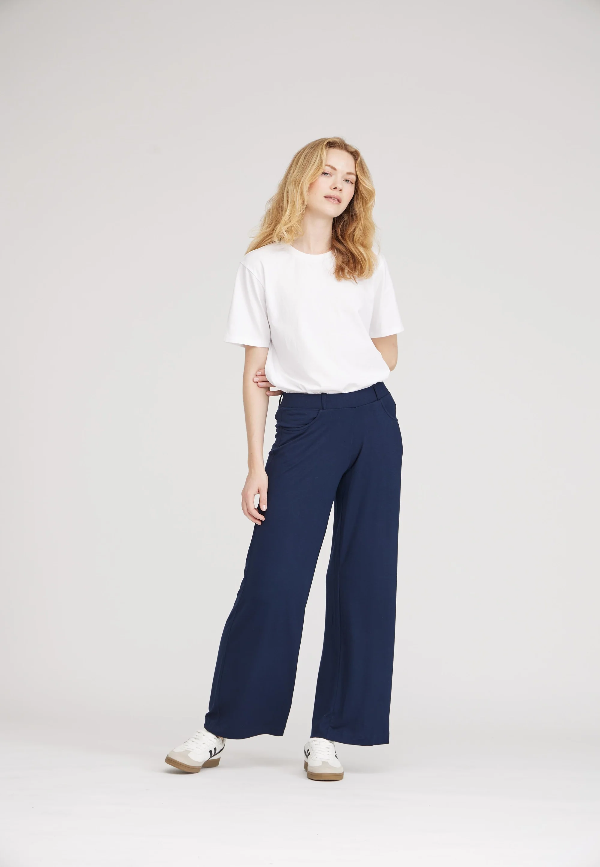 Donna Loose Jersey - Short Length - Navy - Image 3