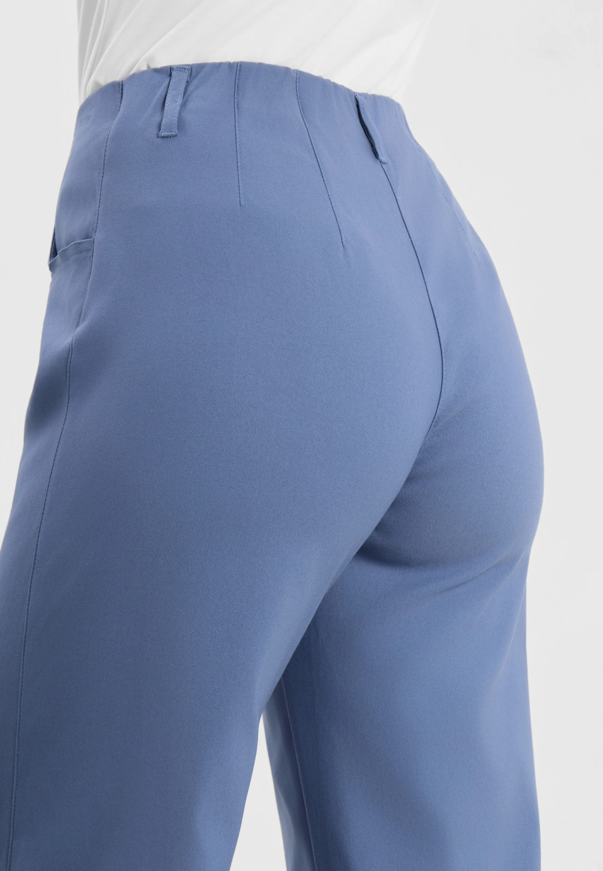 Donna Loose Shorts - Blue - Image 3