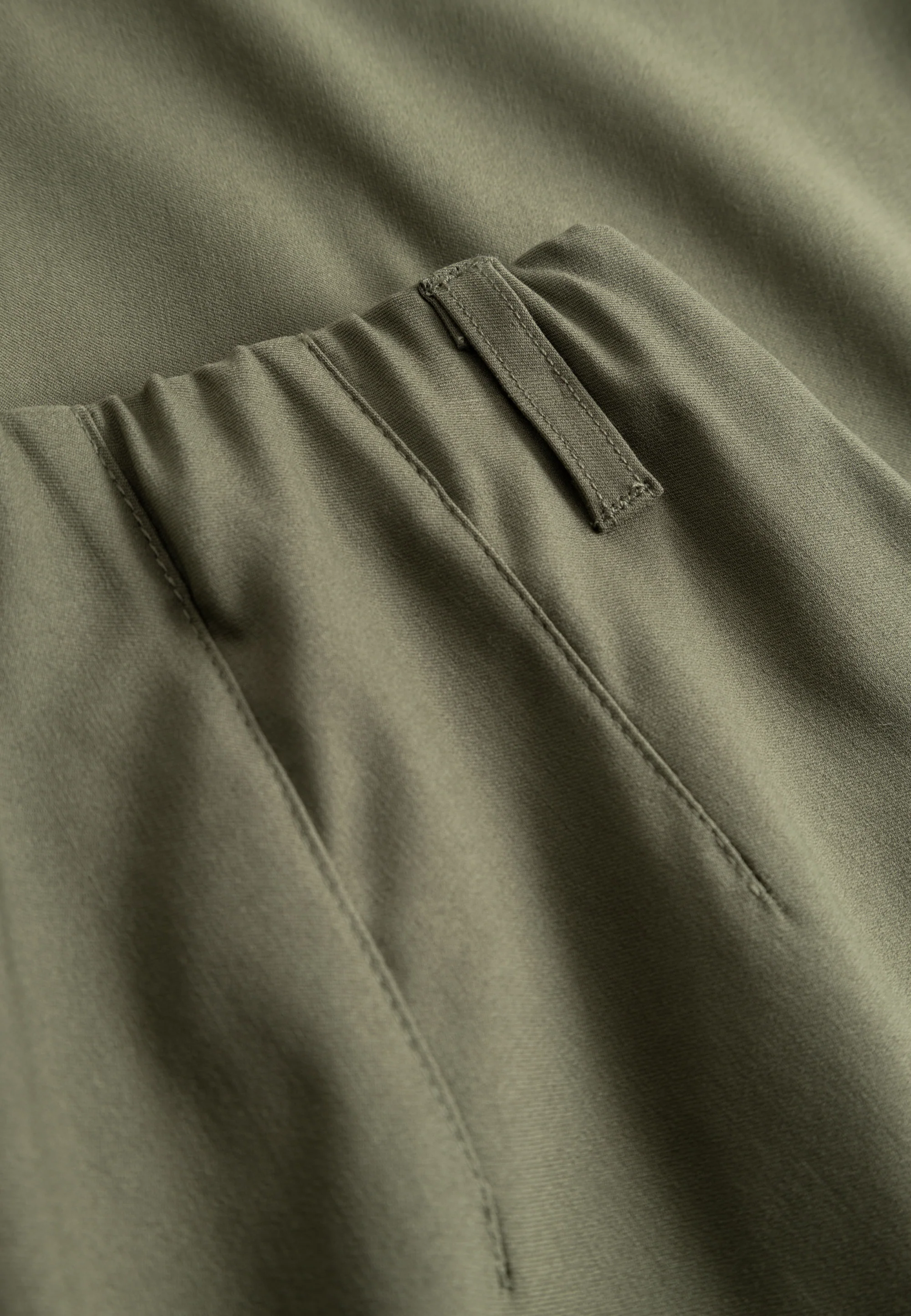 Donna Loose Shorts - Khaki - Image 5