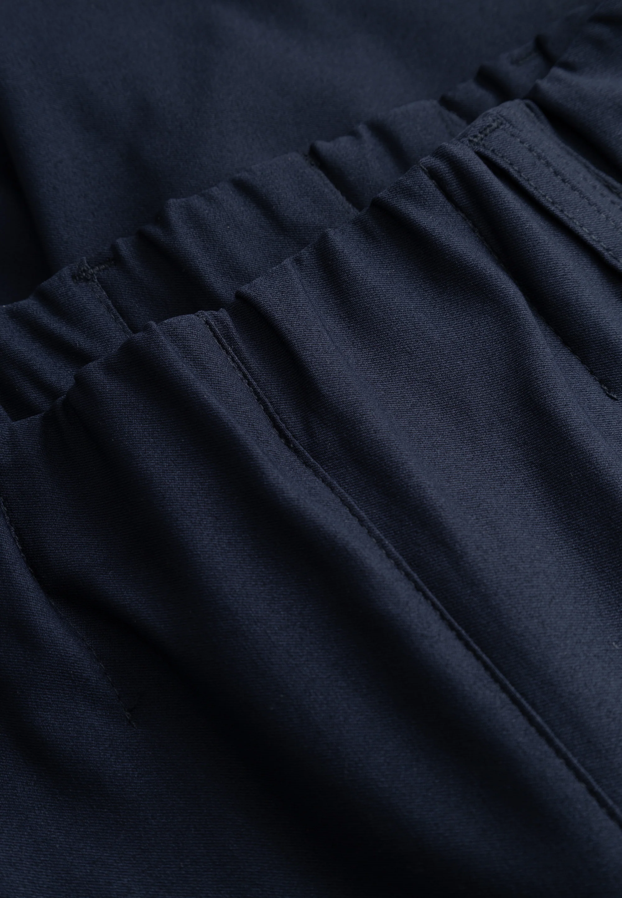 Donna Loose Shorts - Navy - Image 5