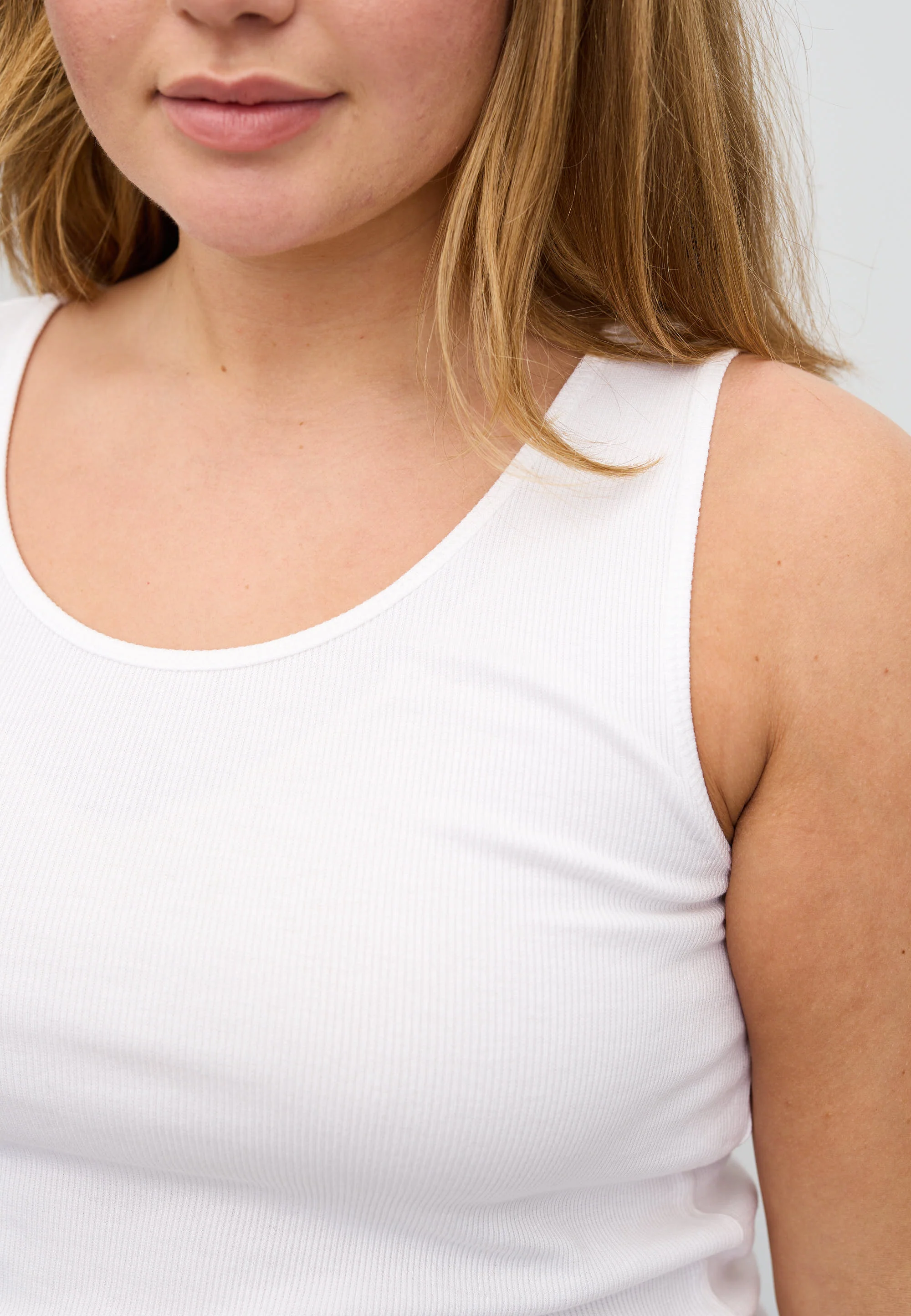 Alberte Tank Top - White - Image 5