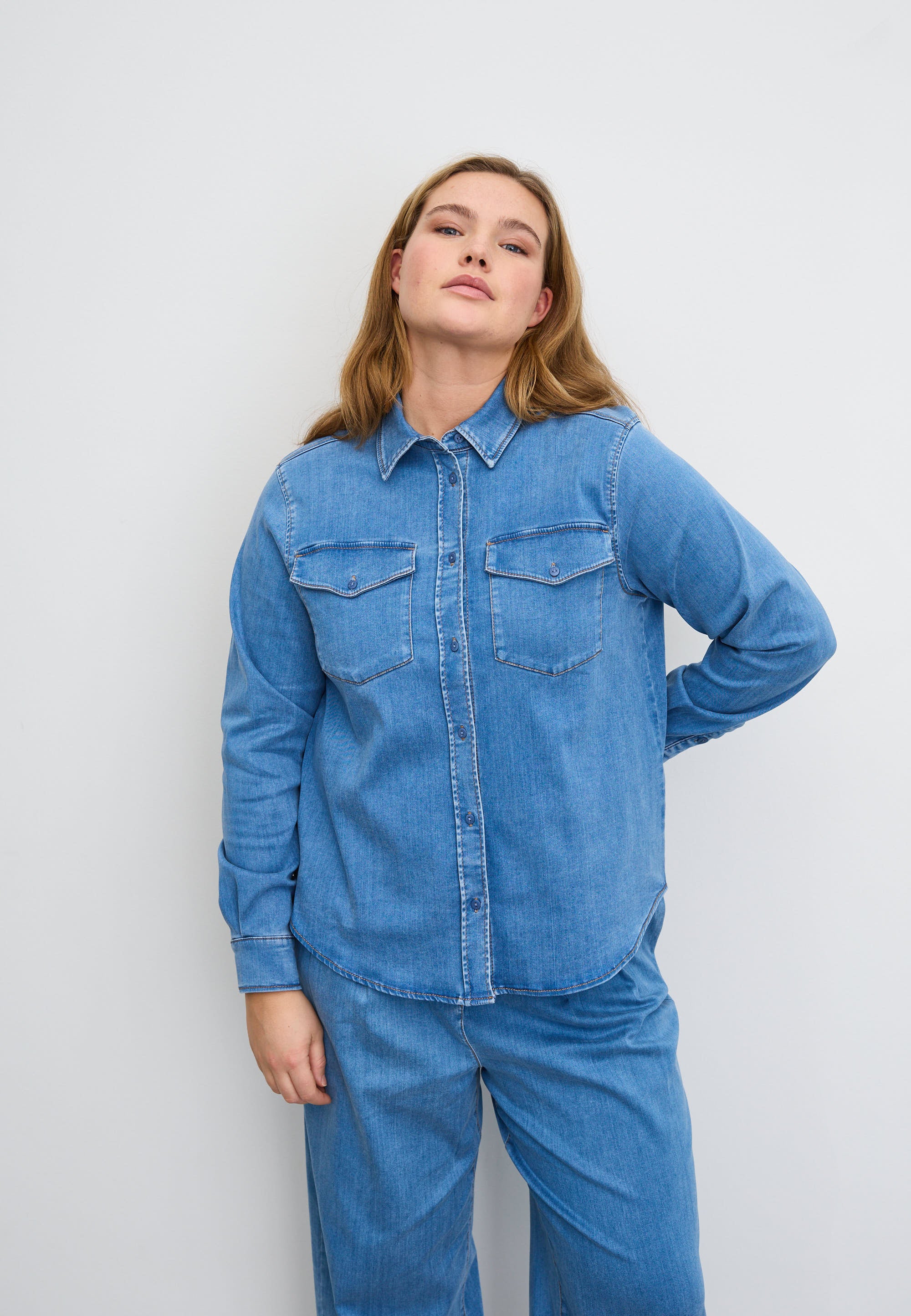 Vitta Denim Shirt - Long Sleeve - Washed Blue Denim - Image 4