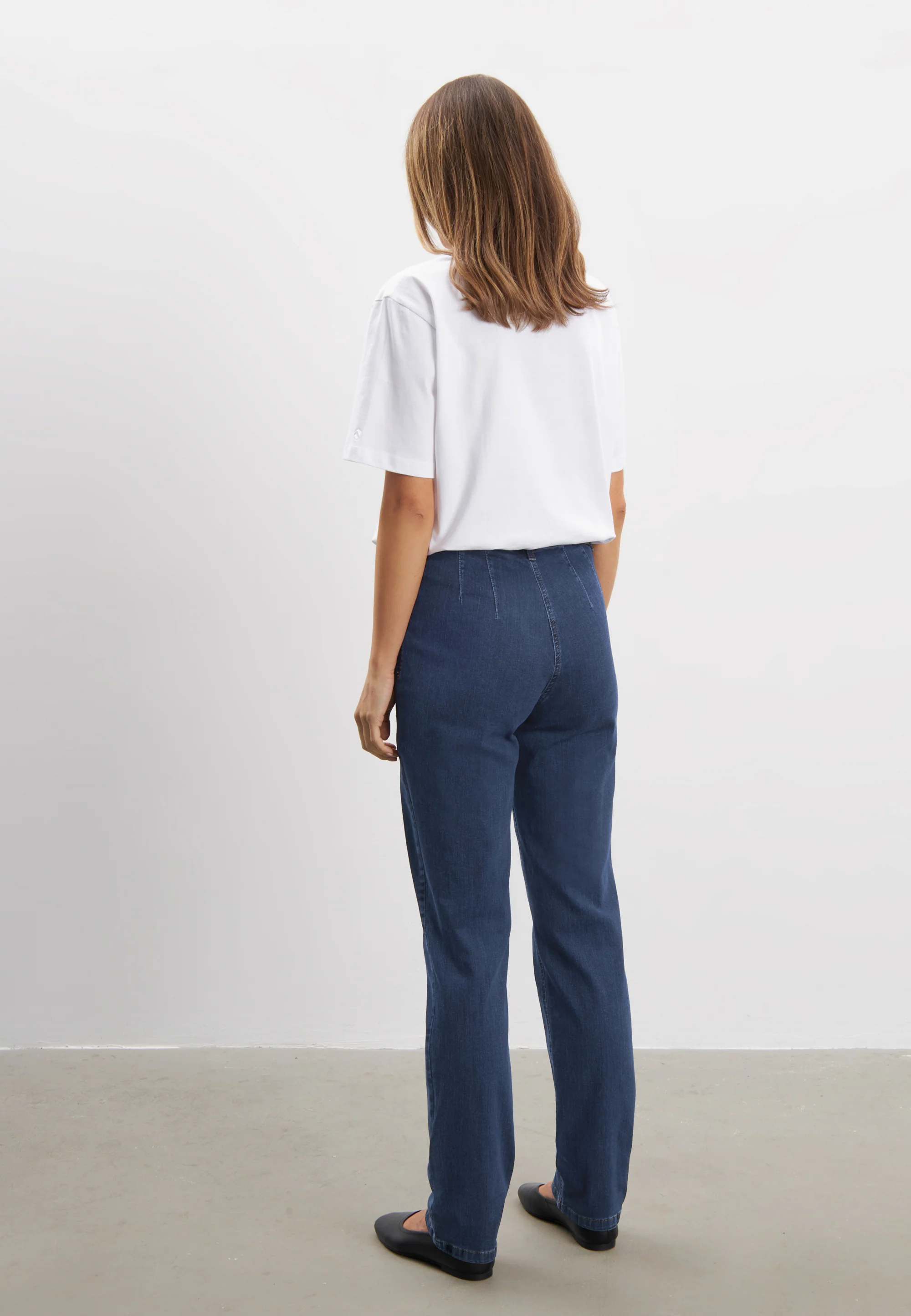 Kelly Regular - Medium Length - Dark Blue Denim - Image 3