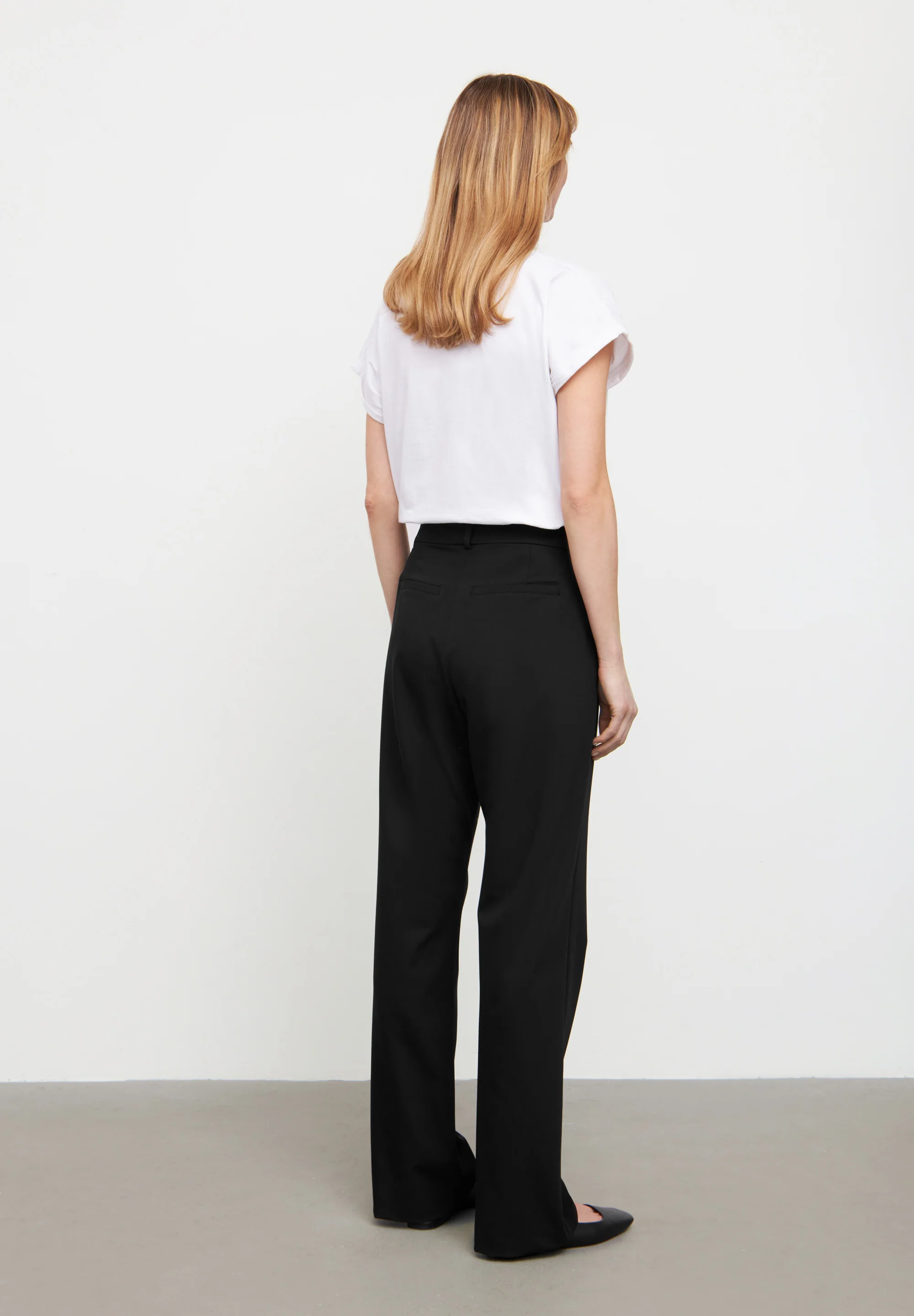 Jo Straight Long Length - Black - Image 3