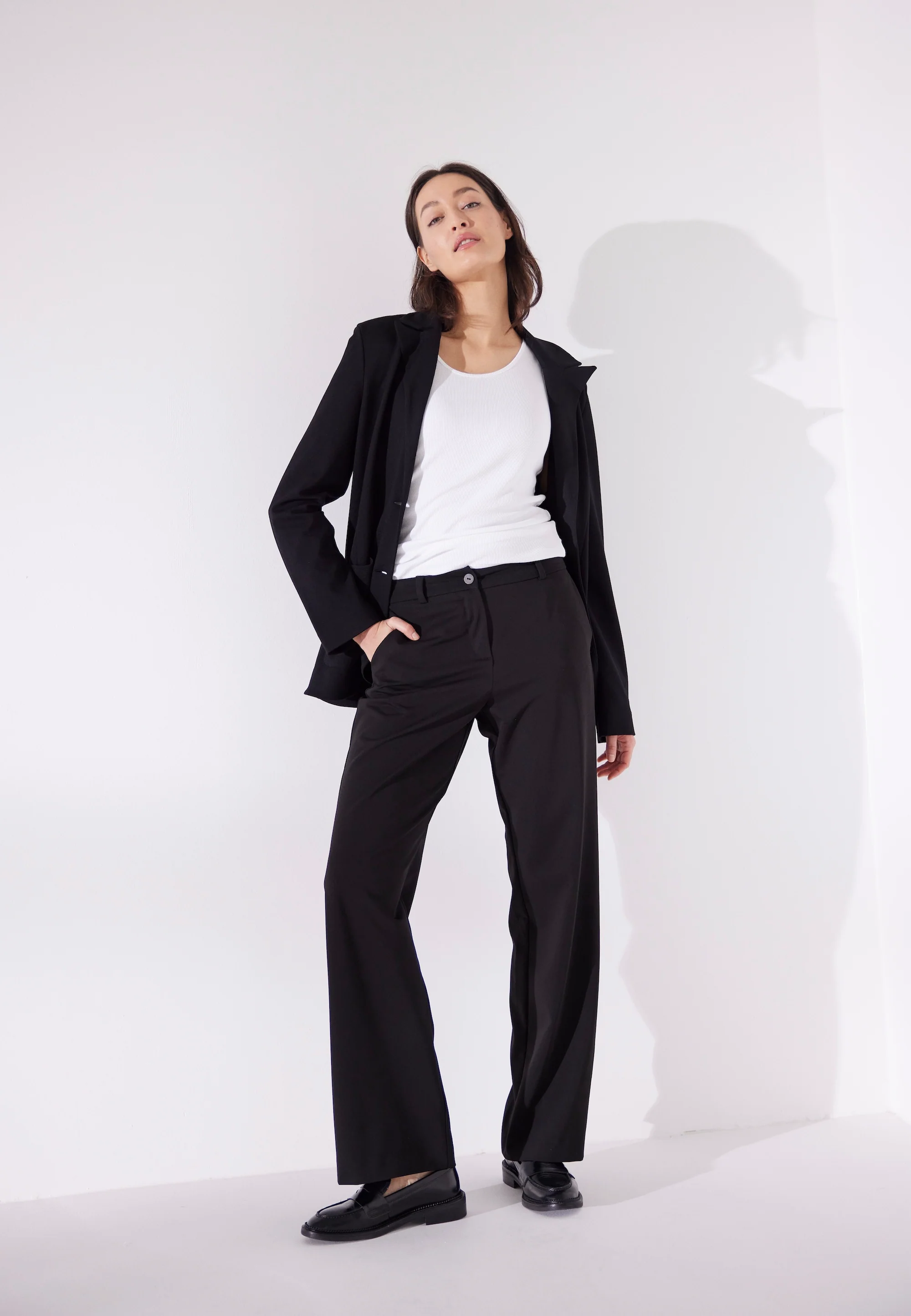Jo Straight Long Length - Black - Image 5