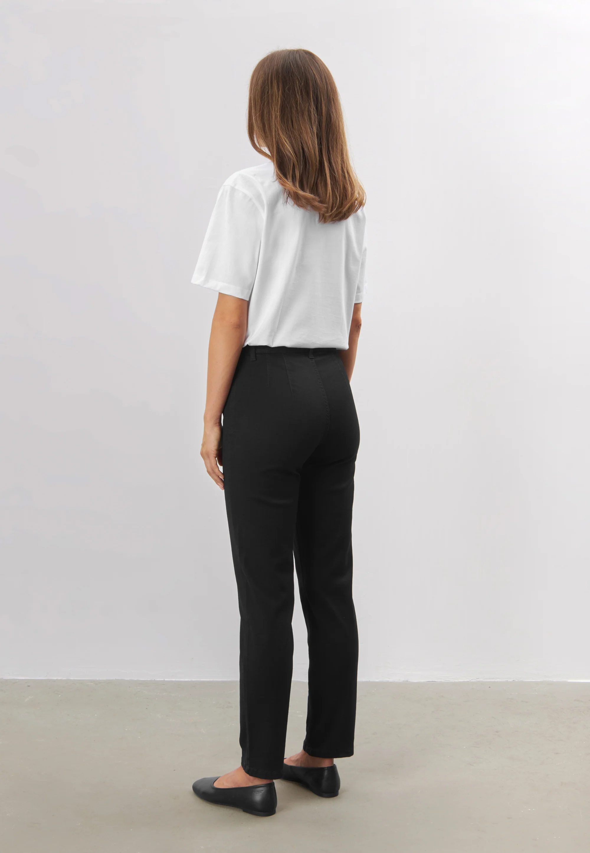Kelly Regular - Short Length - Black Denim - Image 3