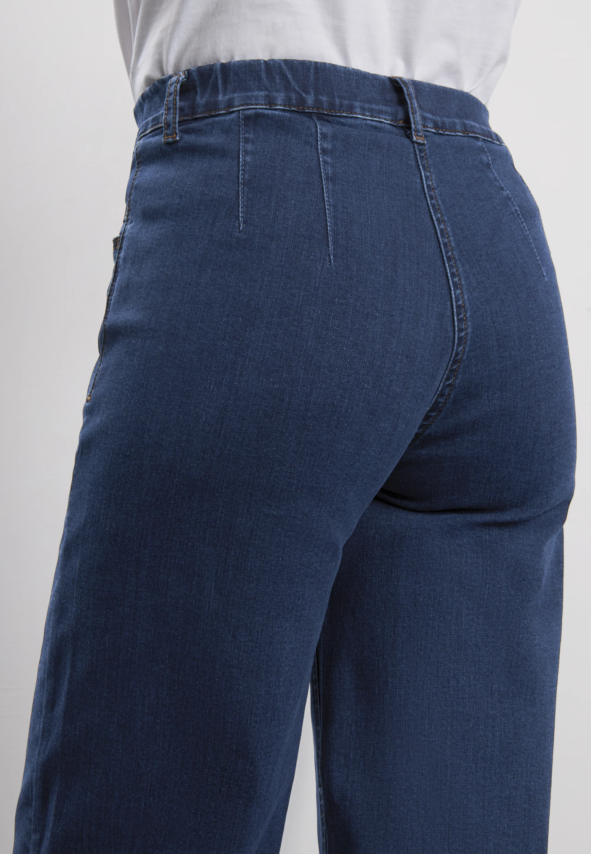 Donna Loose - Short Length - Dark Blue Denim - Image 5