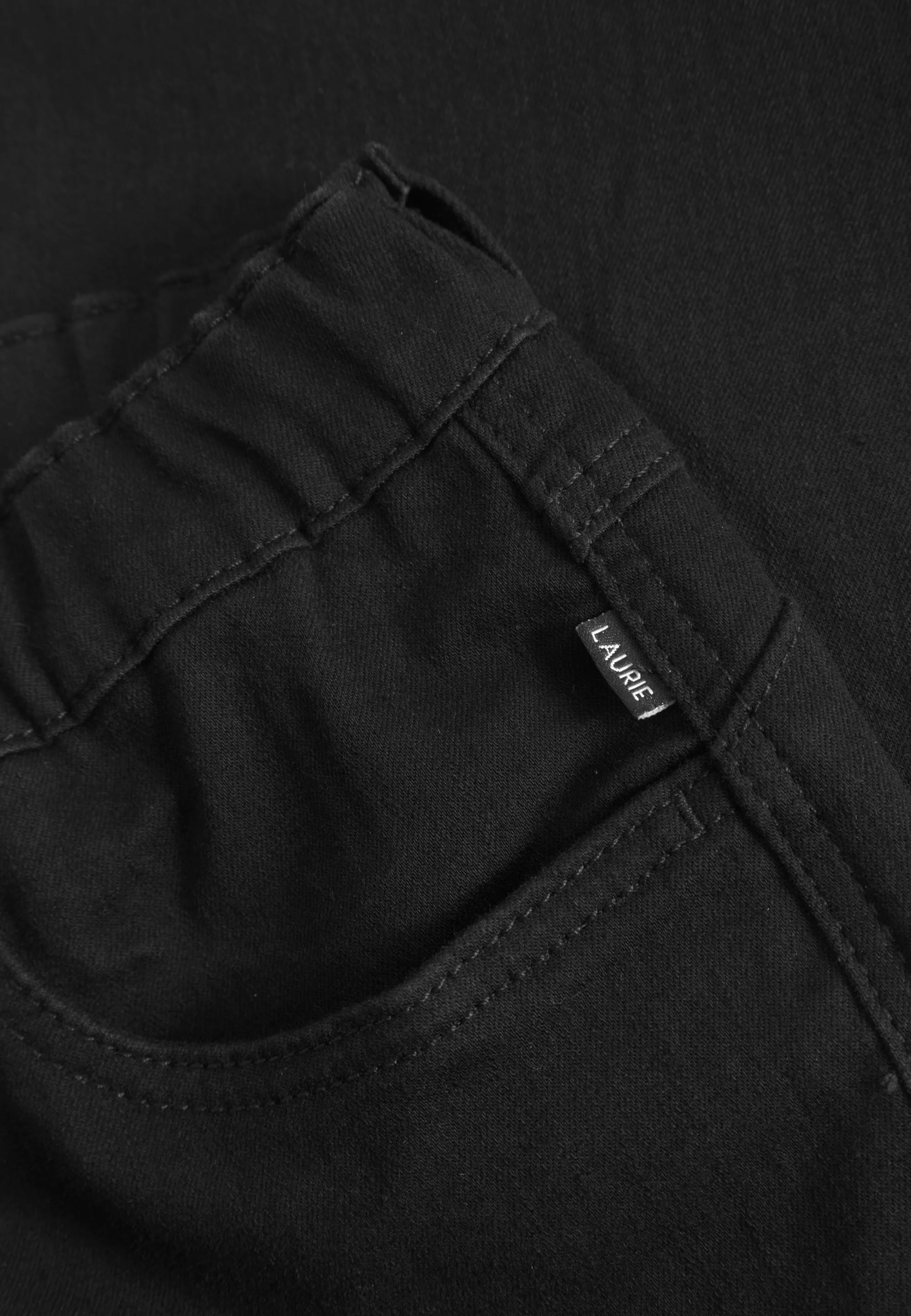 Hannah Regular - Ekstra Short Length - Black Denim - Image 6