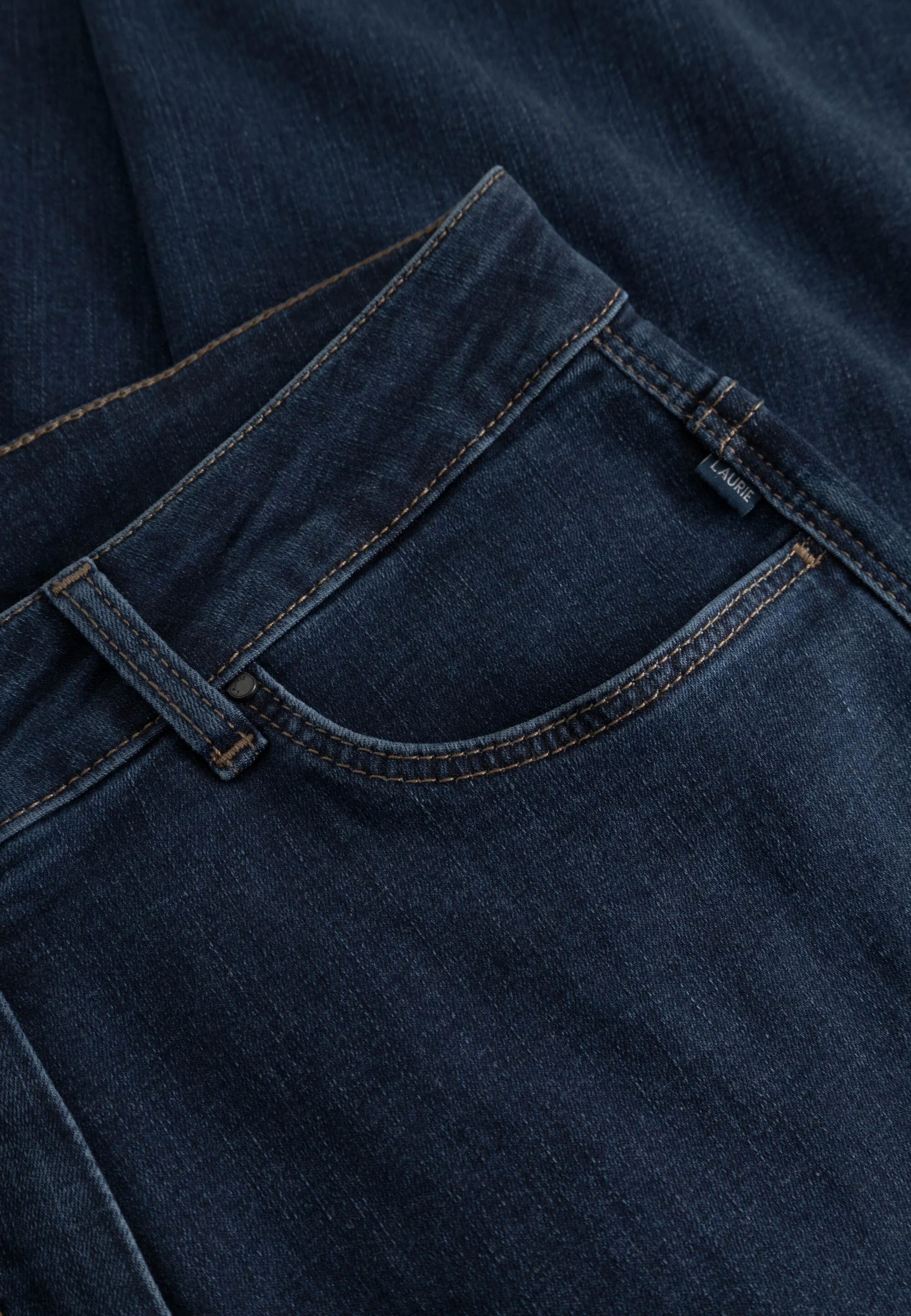Carol Loose - Medium Length - Dark Blue Denim - Image 6