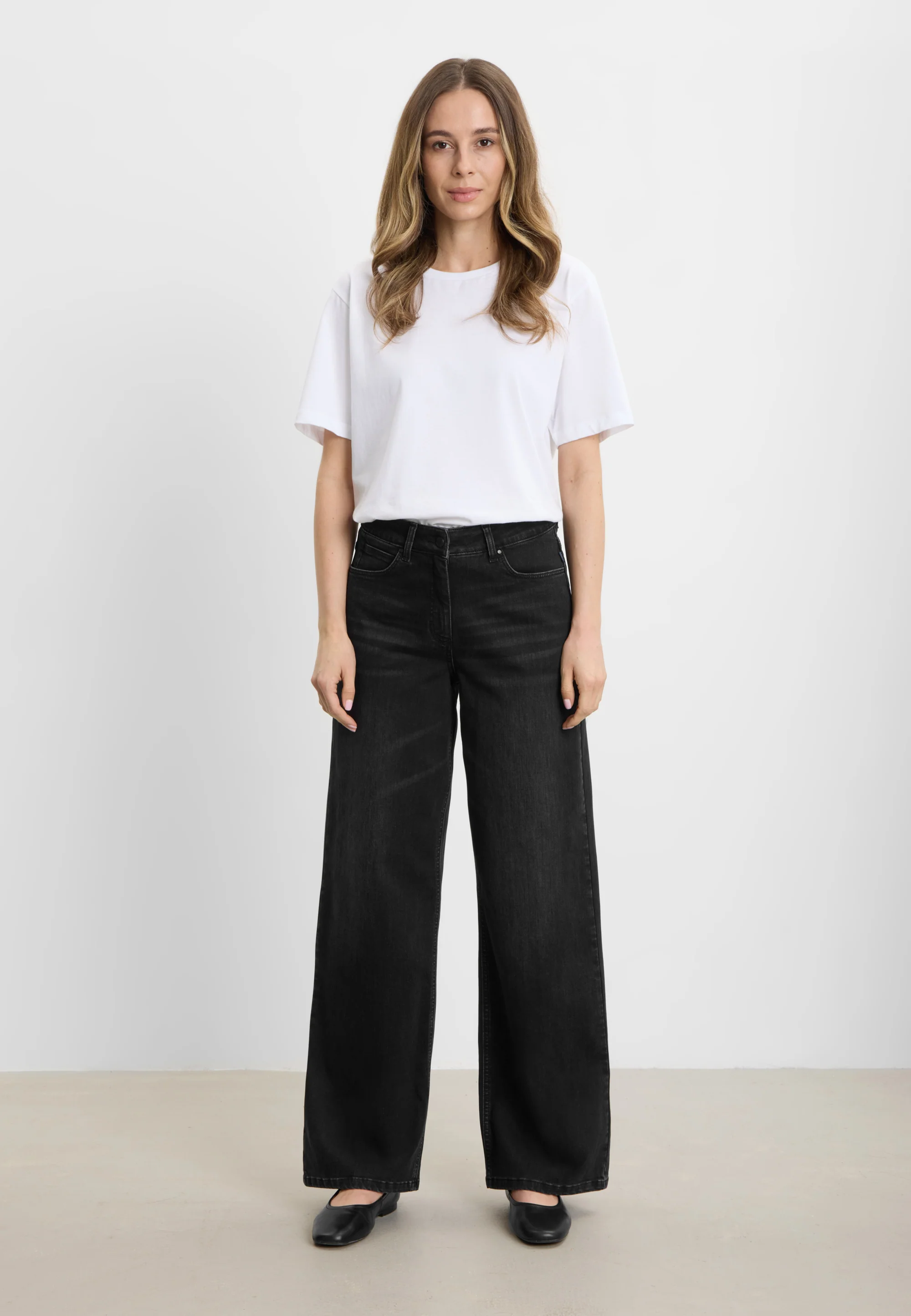 Carol Loose - Medium Length - Washed Black Denim - Image 3