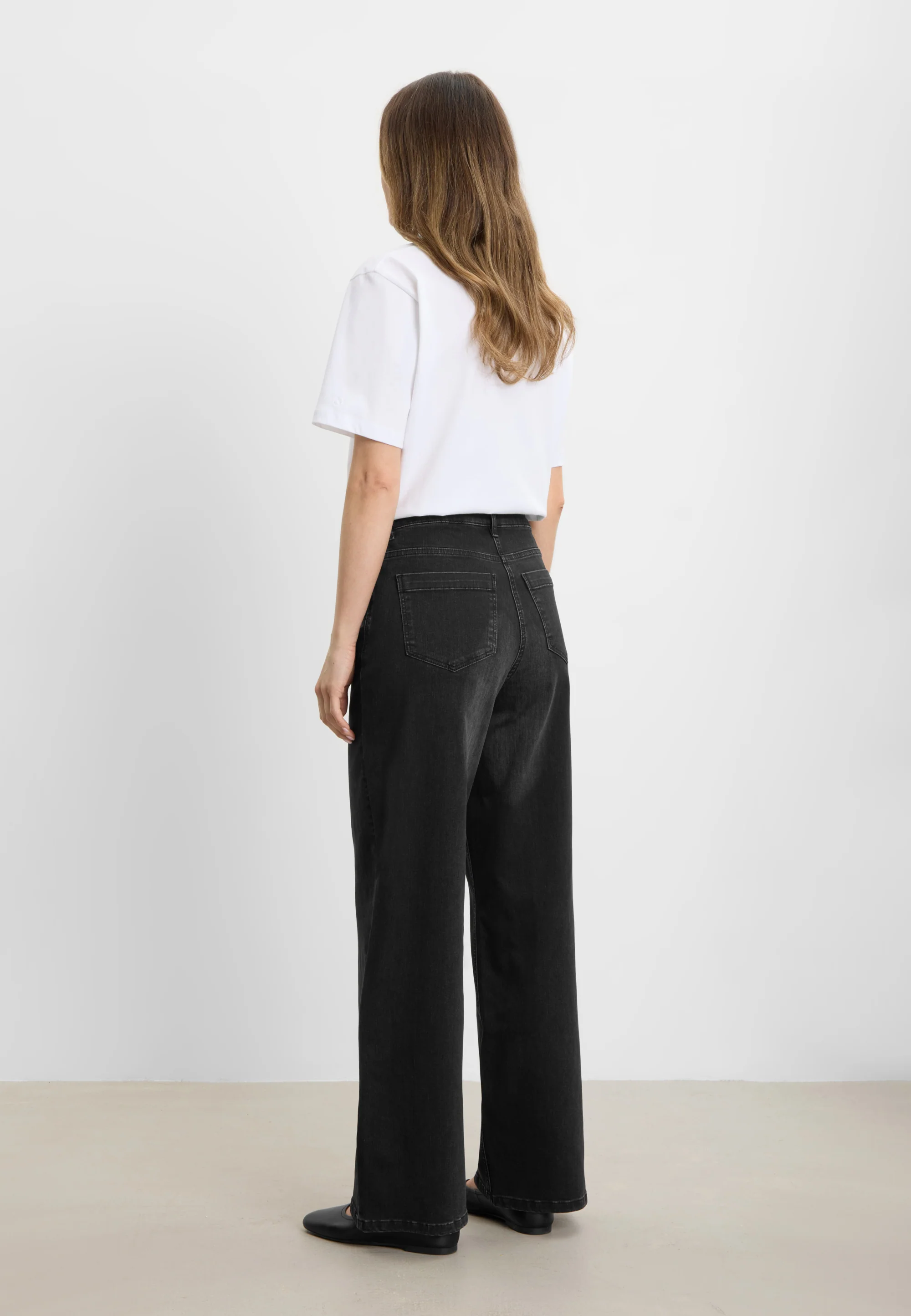 Carol Loose - Medium Length - Washed Black Denim - Image 4