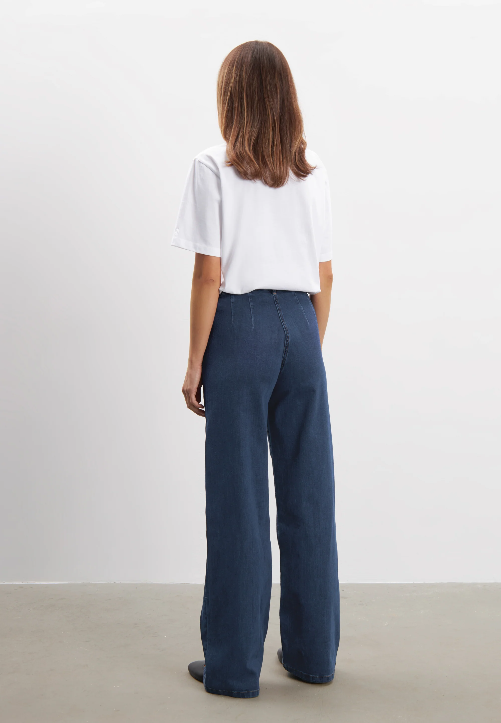 Donna Loose - Long Length - Dark Blue Denim - Image 3