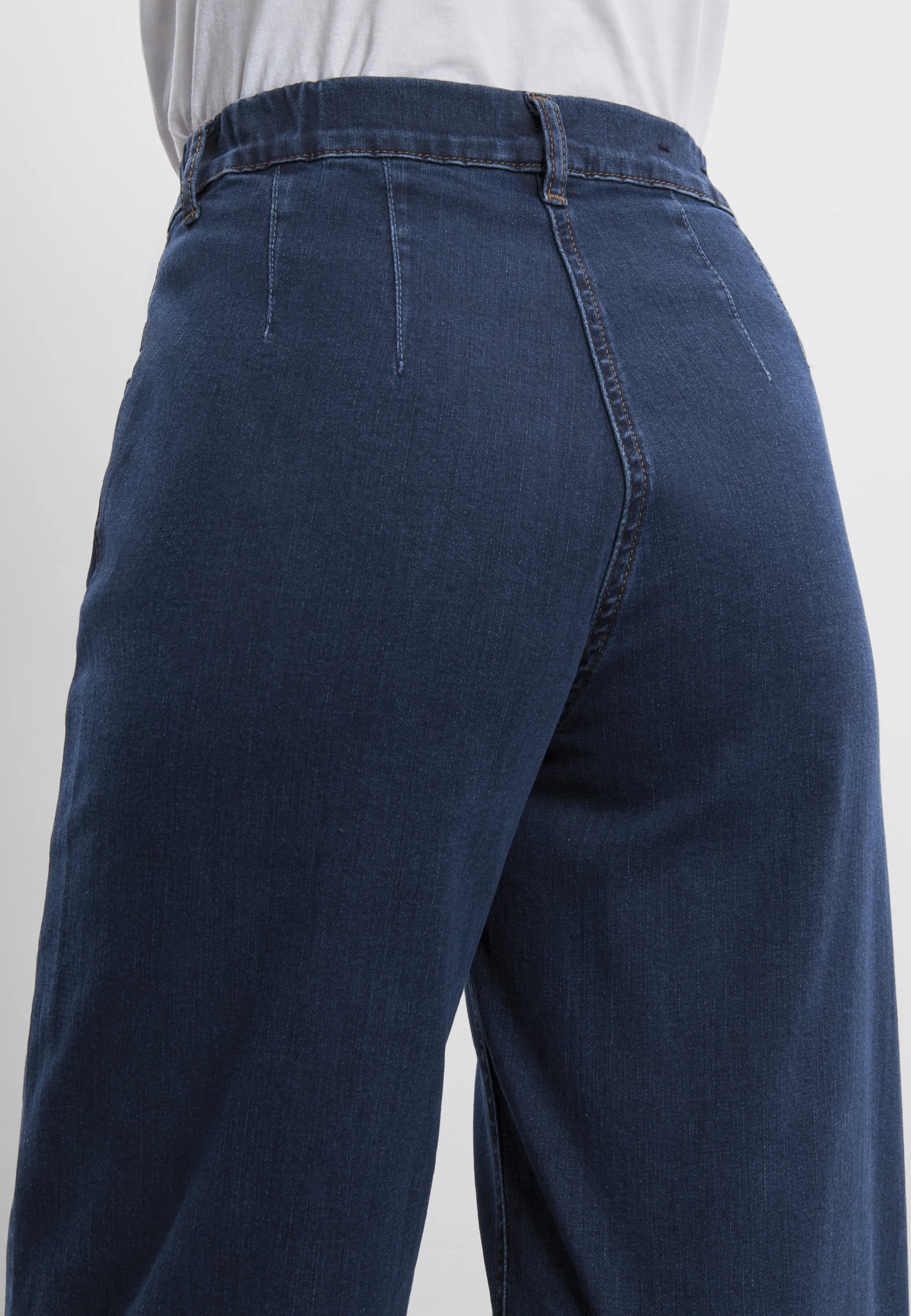 Donna Loose - Long Length - Dark Blue Denim - Image 4