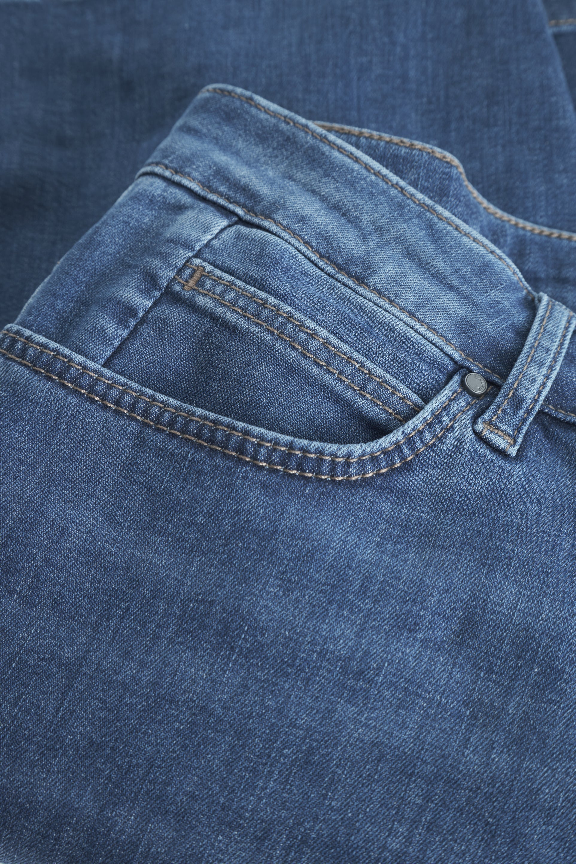 Carol Loose Shorts - Washed Blue Denim - Image 7
