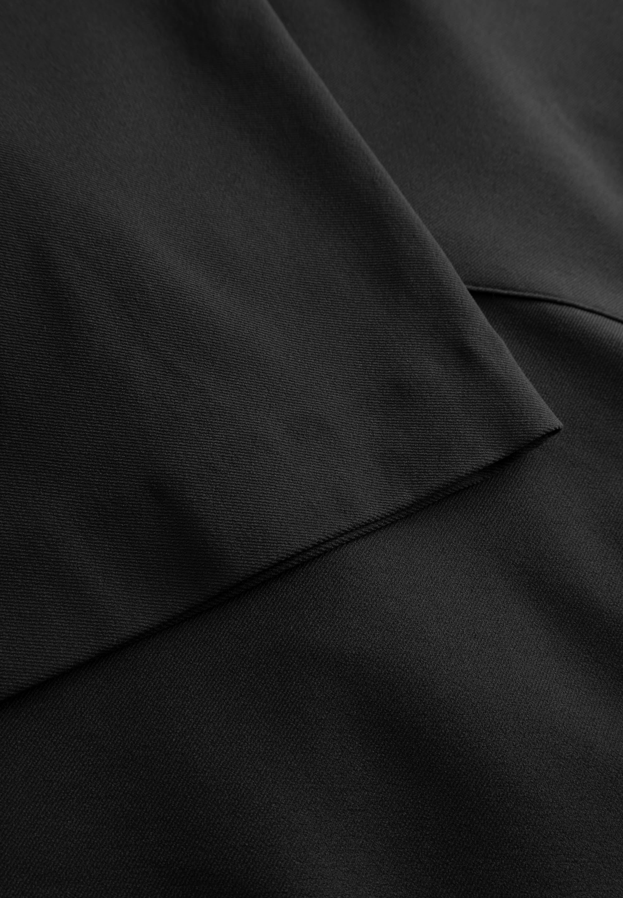 Thea Straight - Medium Length - Black - Image 7