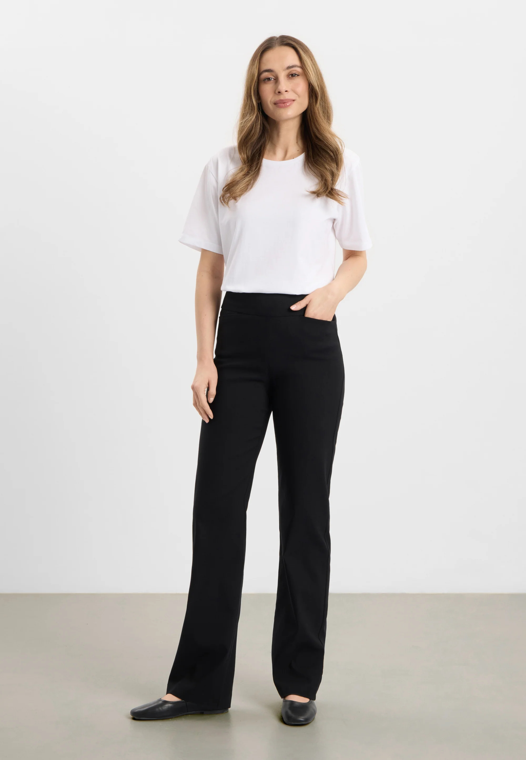 Thea Straight - Long Length - Black