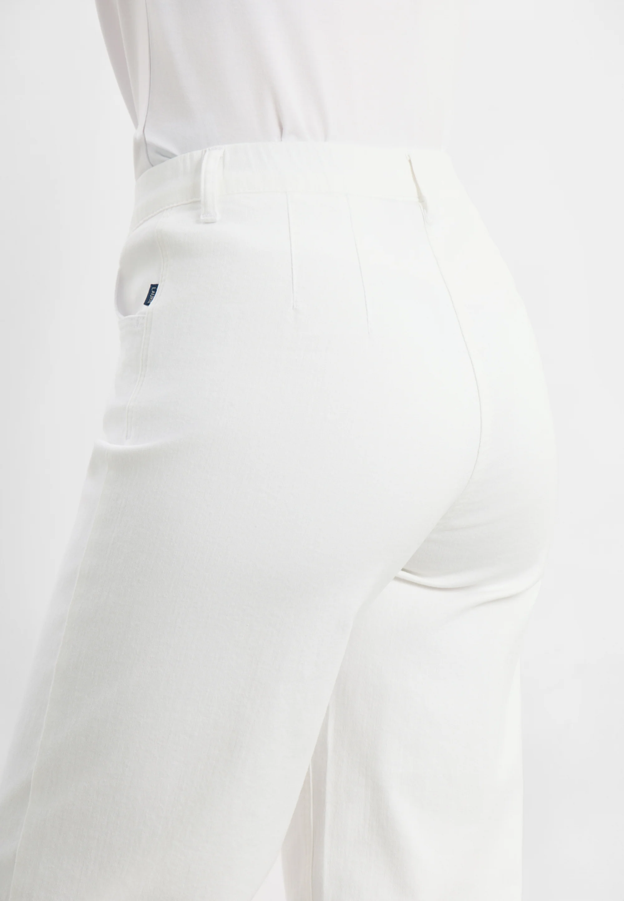Donna Loose CL - White - Image 3