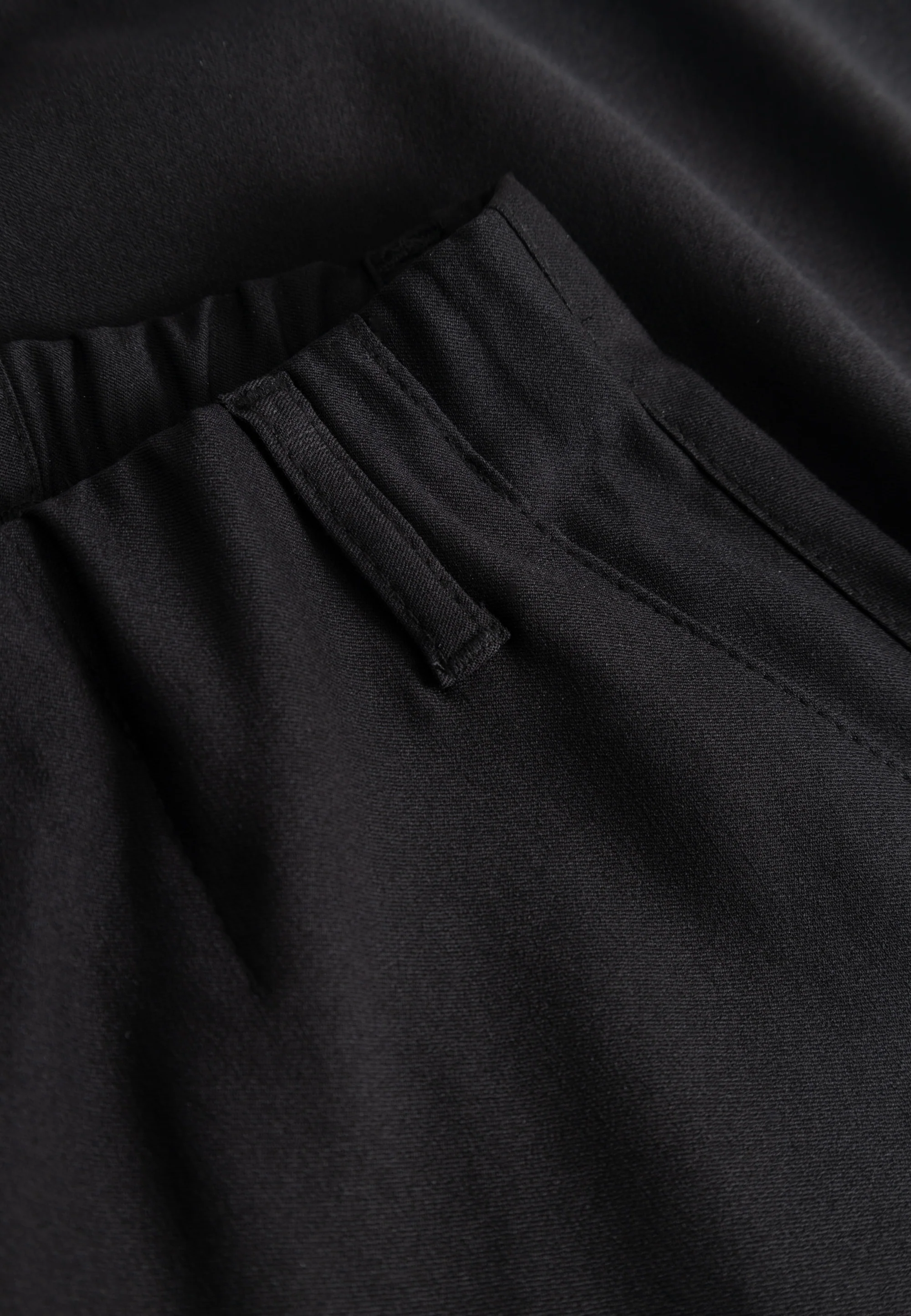 Tanya Loose Shorts - Black - Image 7