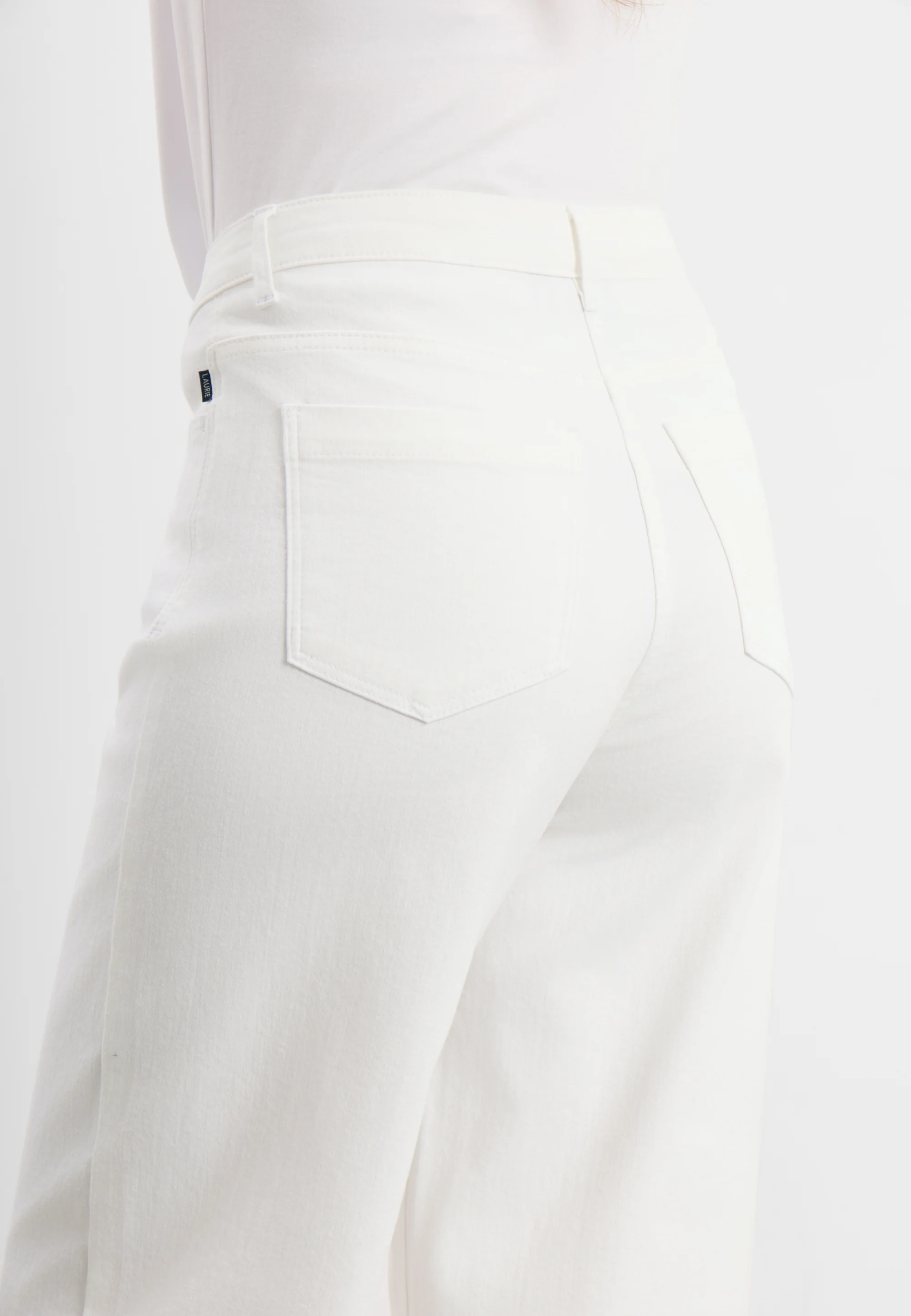 Carol Loose - Medium Length - White - Image 3