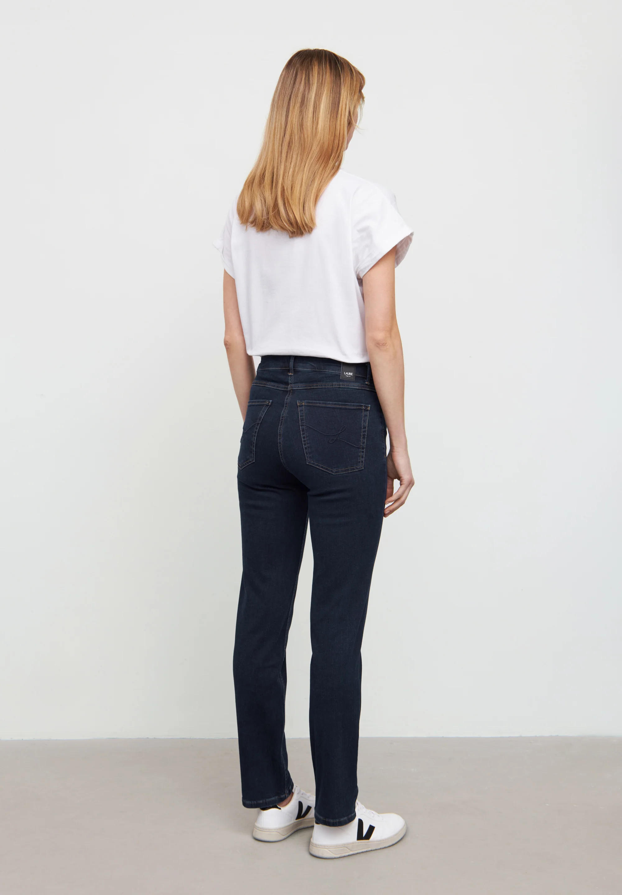 Christie Regular - Medium Length - Dark Blue Denim - Image 3