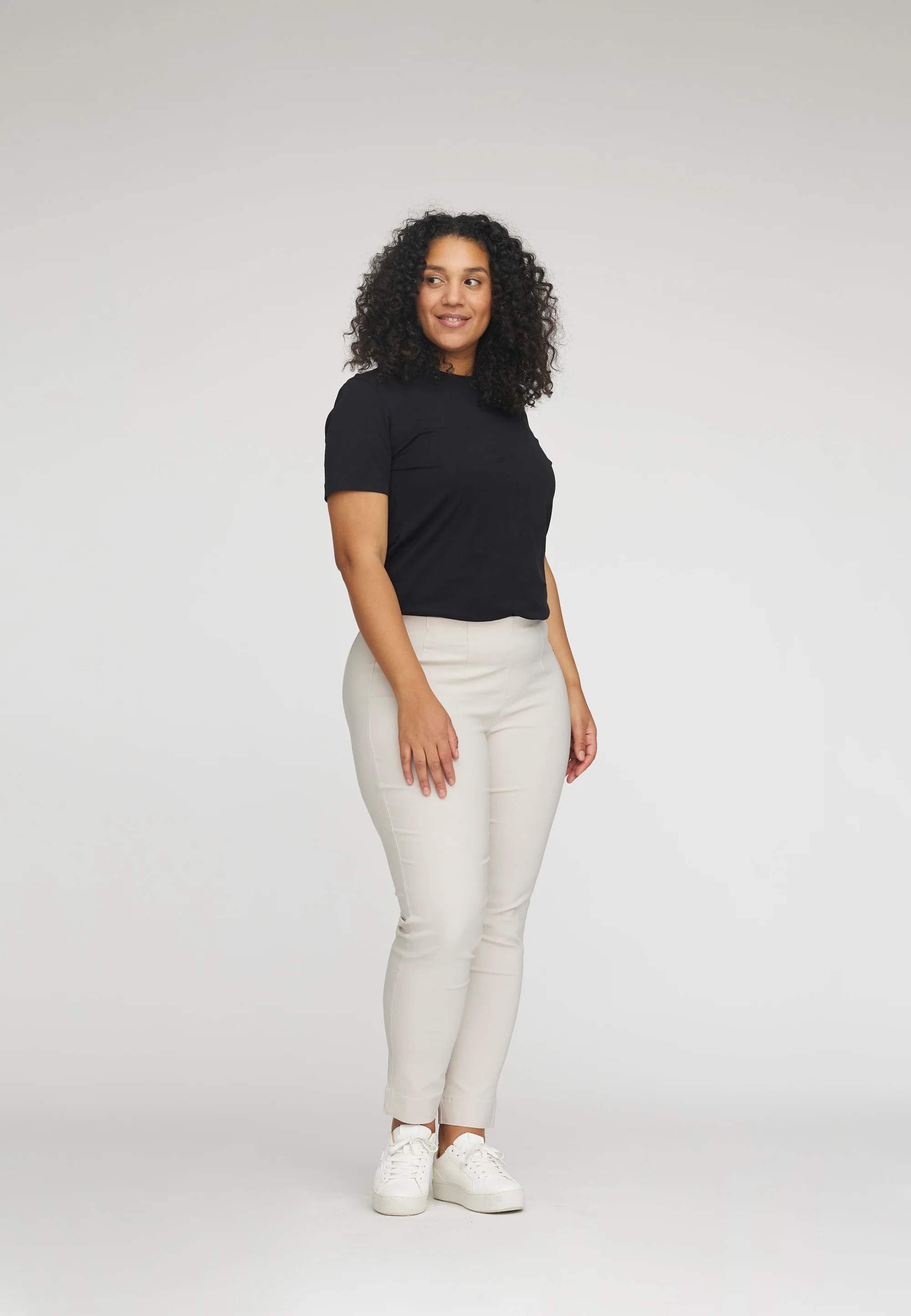 Betty Regular - Short Length - Grey Sand - Image 3