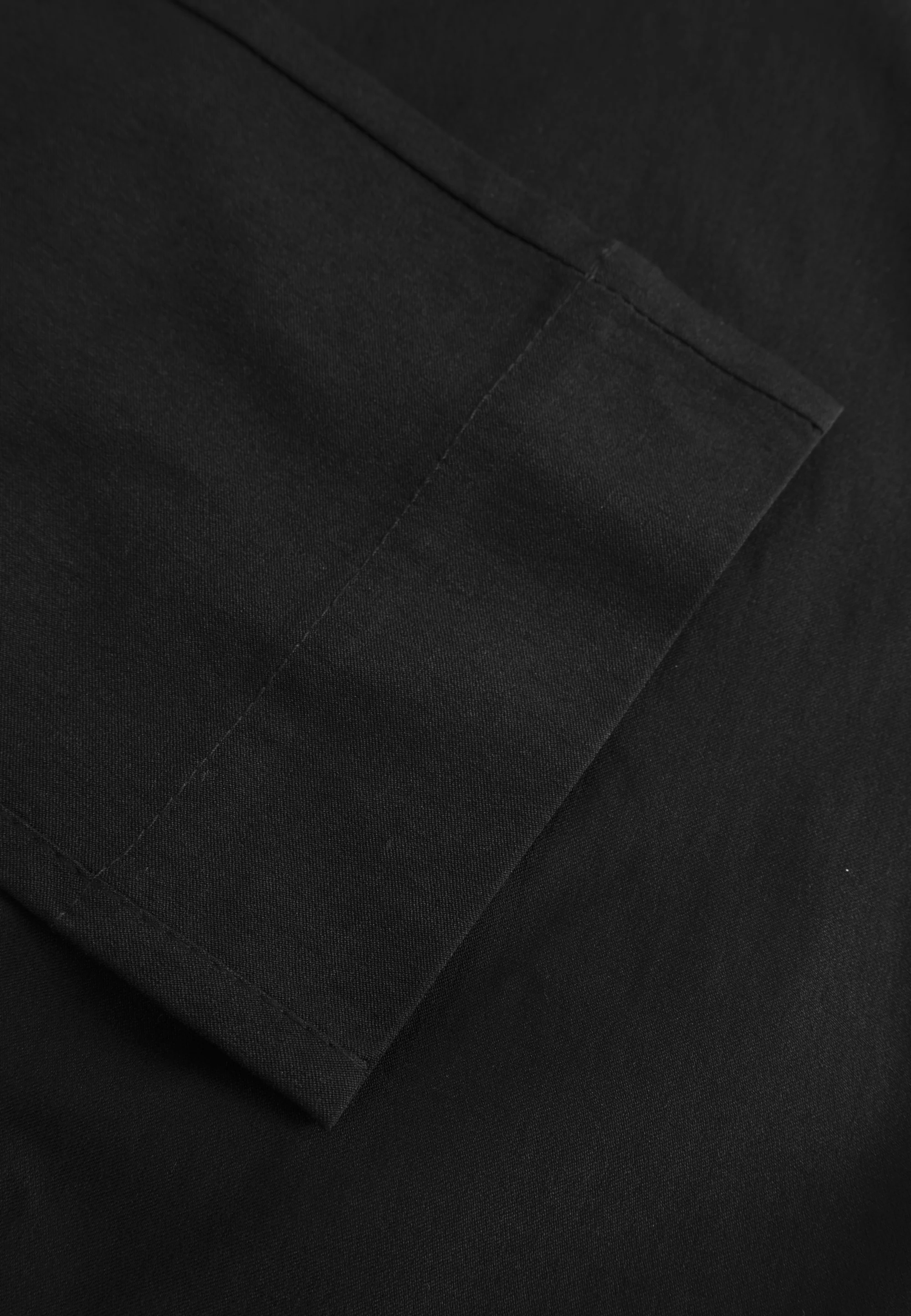 Betty Regular - Medium Length - Black Brushed - Image 6