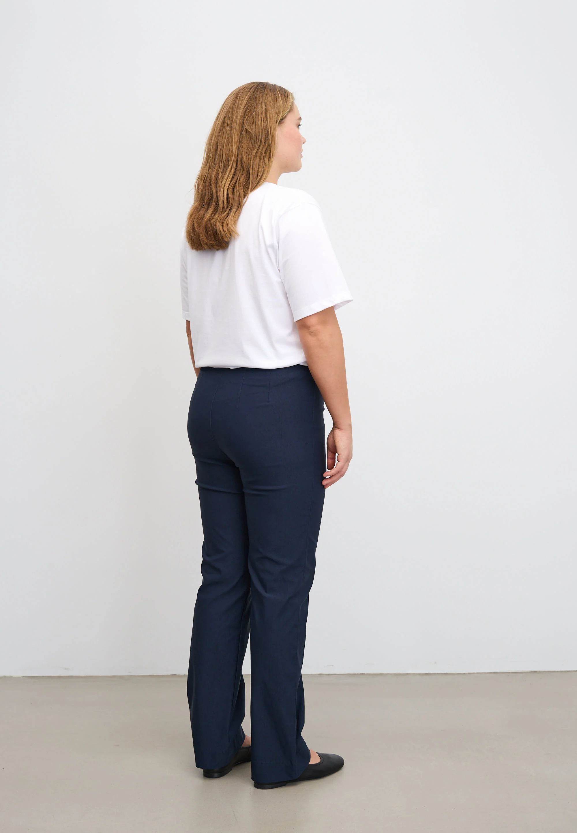 Betty Regular - Medium Length - Navy - Image 5