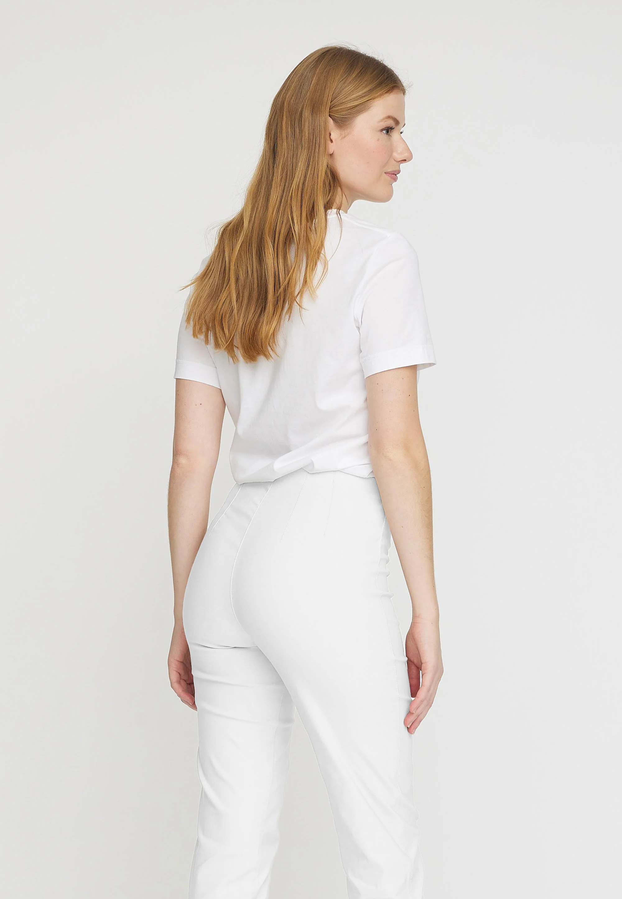 Betty Regular - Medium Length - White - Image 5