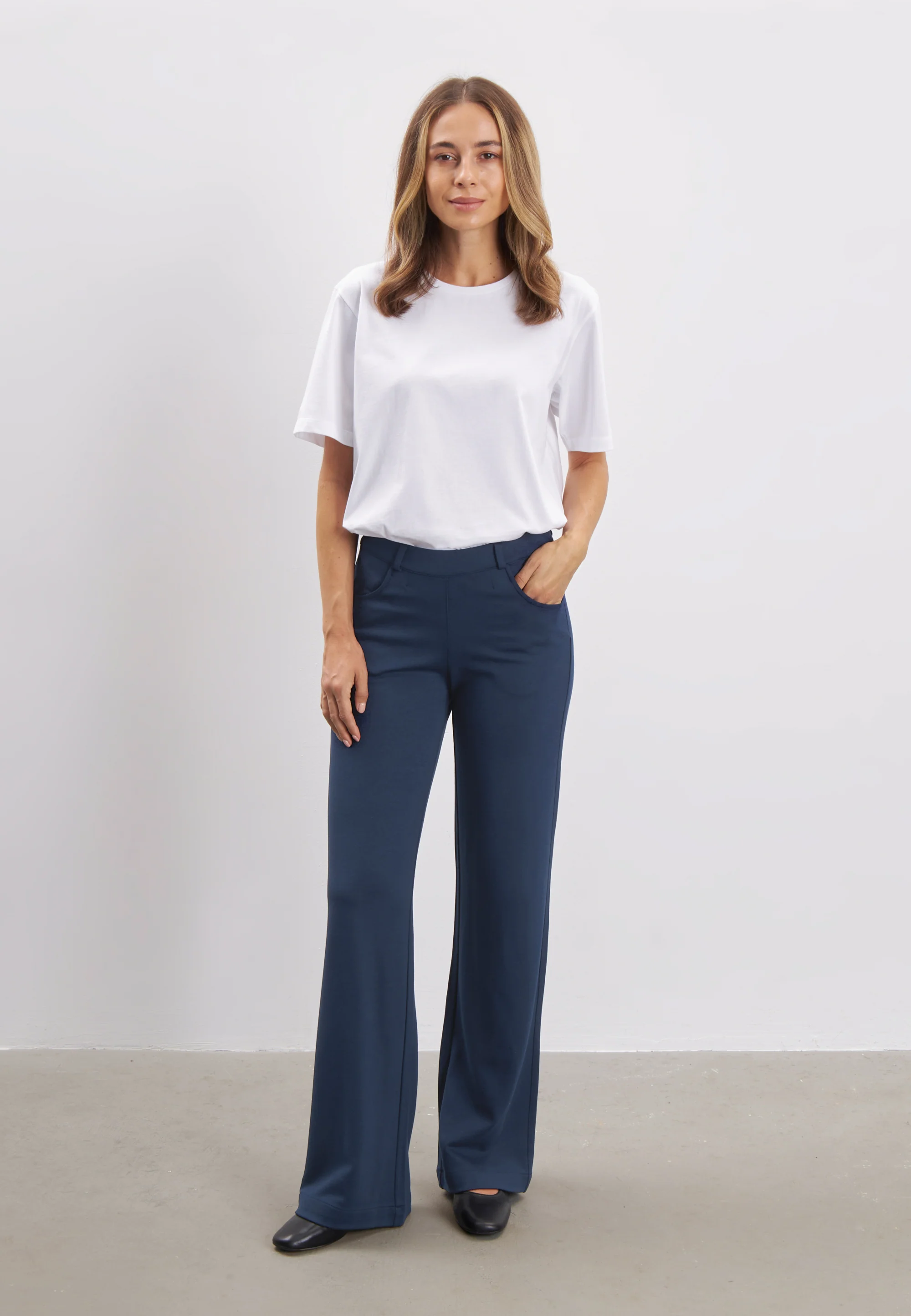 Donna Loose Jersey - Medium Length - Navy brushed