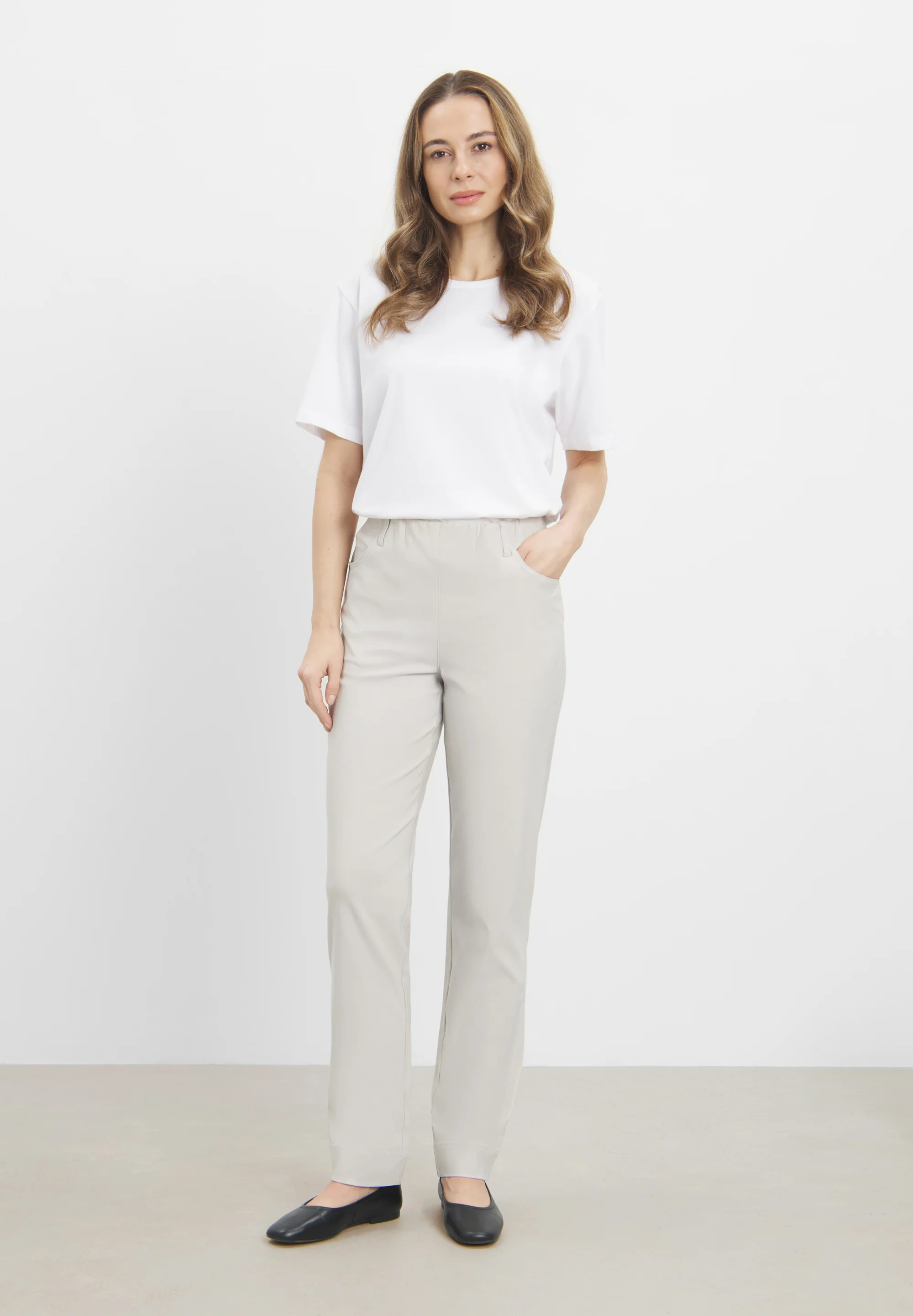 Kelly Regular - Medium Length - Grey Sand